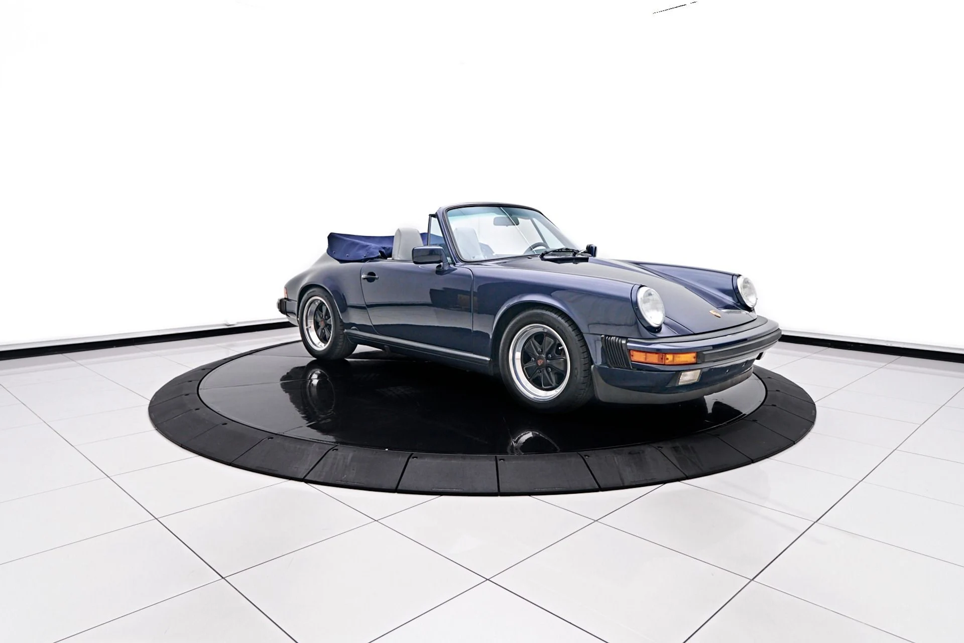 mph024_4253818098_Used_1988_Porsche_911_Carrera_1745954196_a37c0a3d13