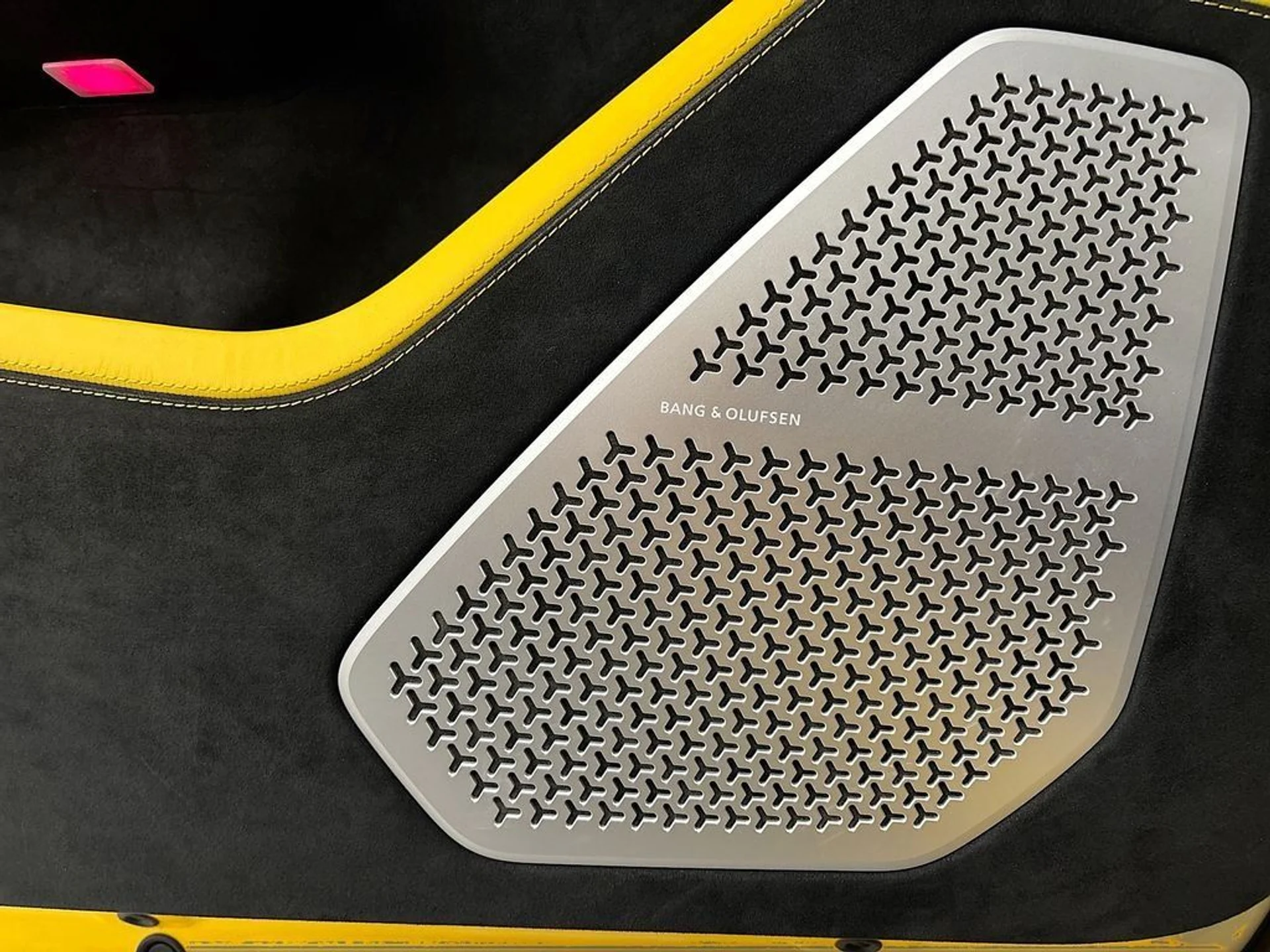 mph024_4255923907_e7fd7062e1cc8c8029aa58ecd1b332e1_76a560b002