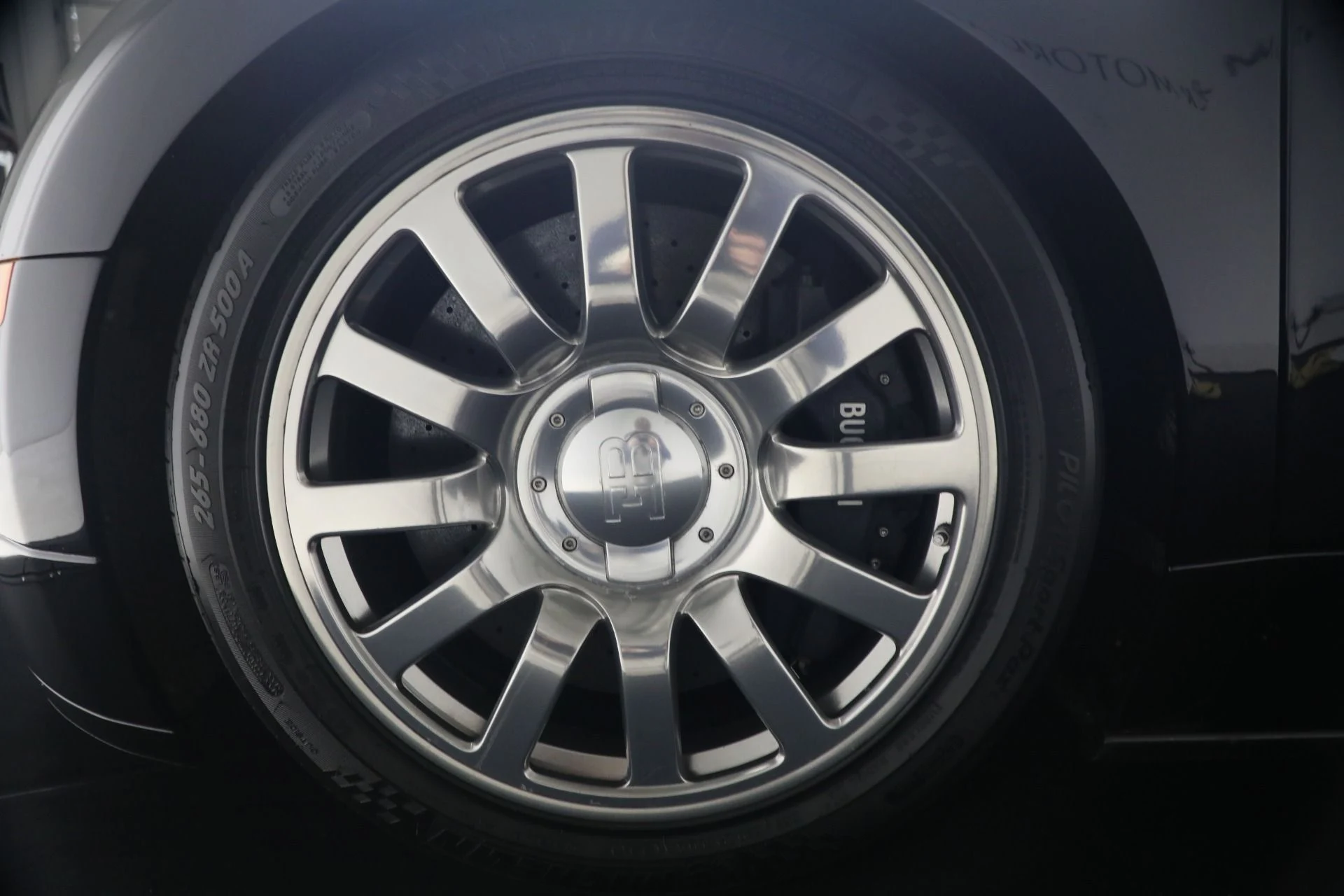 mph024_4257165574_Used_2006_Bugatti_Veyron_164_463b6e411a