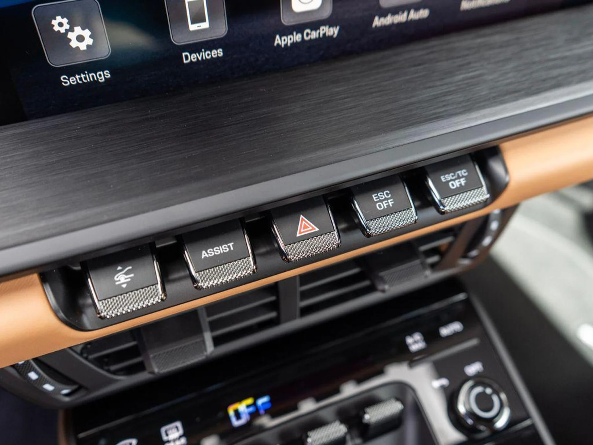 mph024_4257483988_L09_Cd_G4n_Fe_Bmlh_Mkt_YU_1k209_C_Dg_37dc26696b