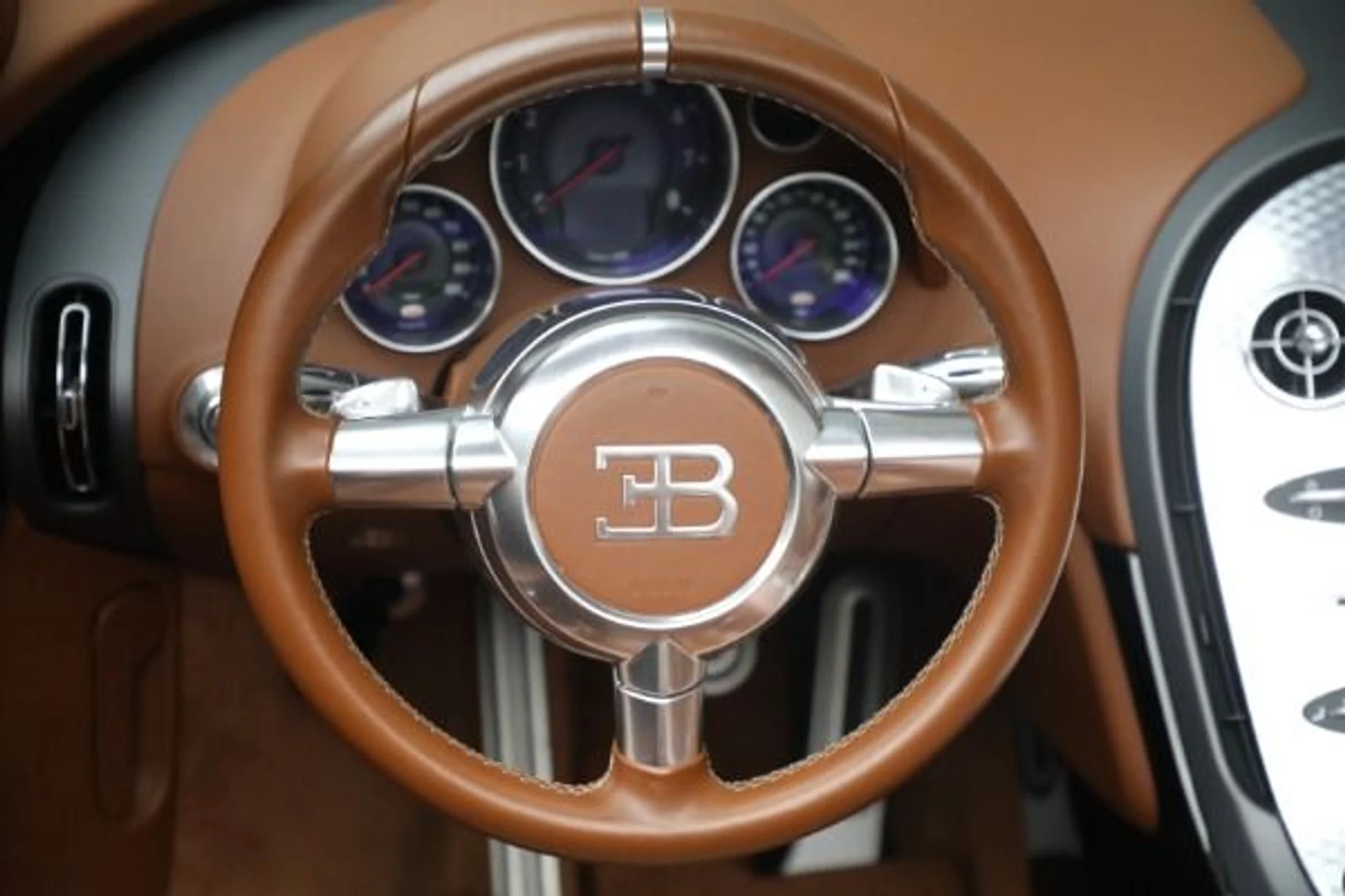 mph024_4263458843_Used_2015_Bugatti_Veyron_164_Grand_Sport_Vitesse_44e4779caa