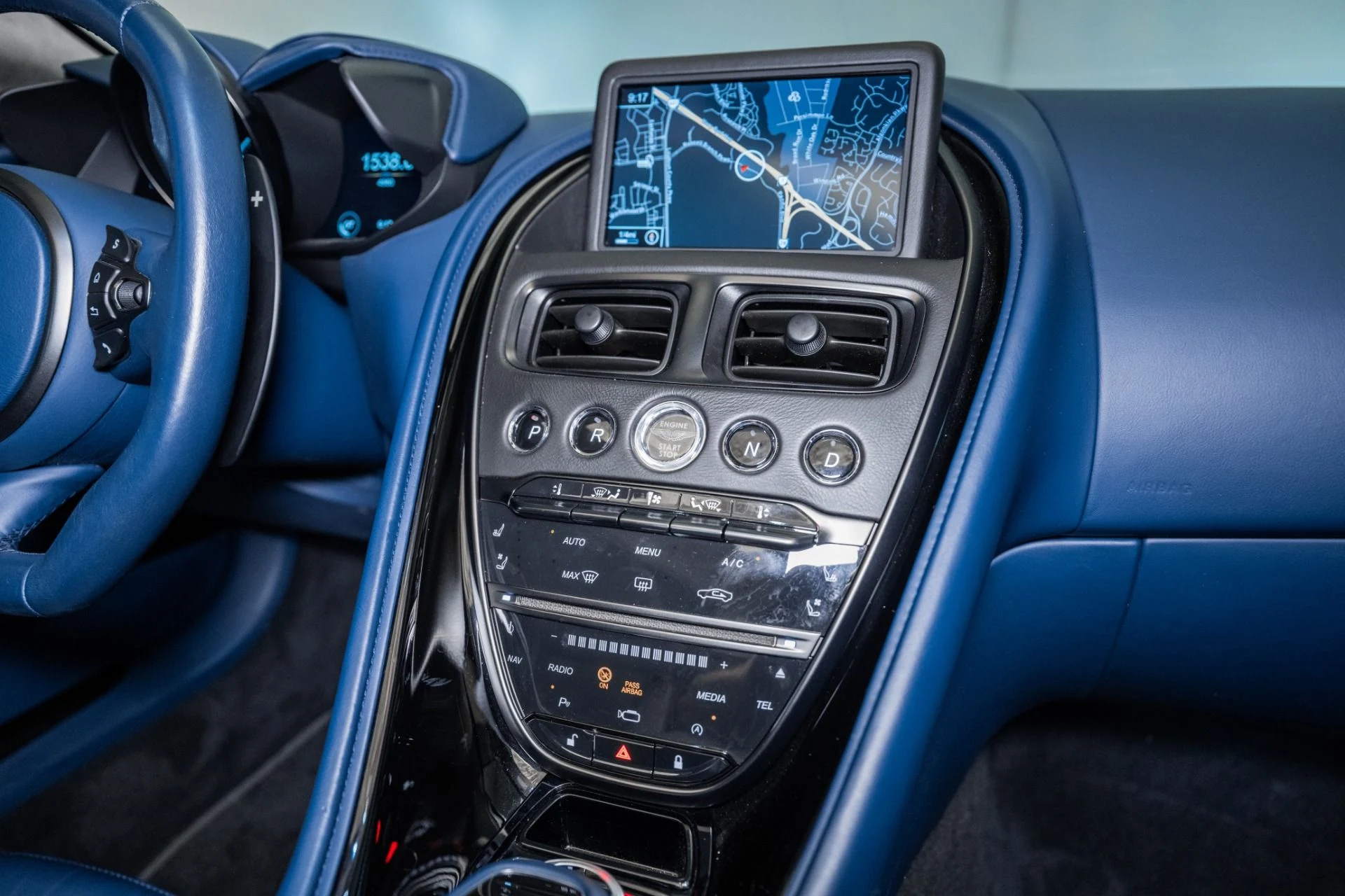 mph024_4273546044_Used_2020_Aston_Martin_DBS_Superleggera_1753546861_a0de101687