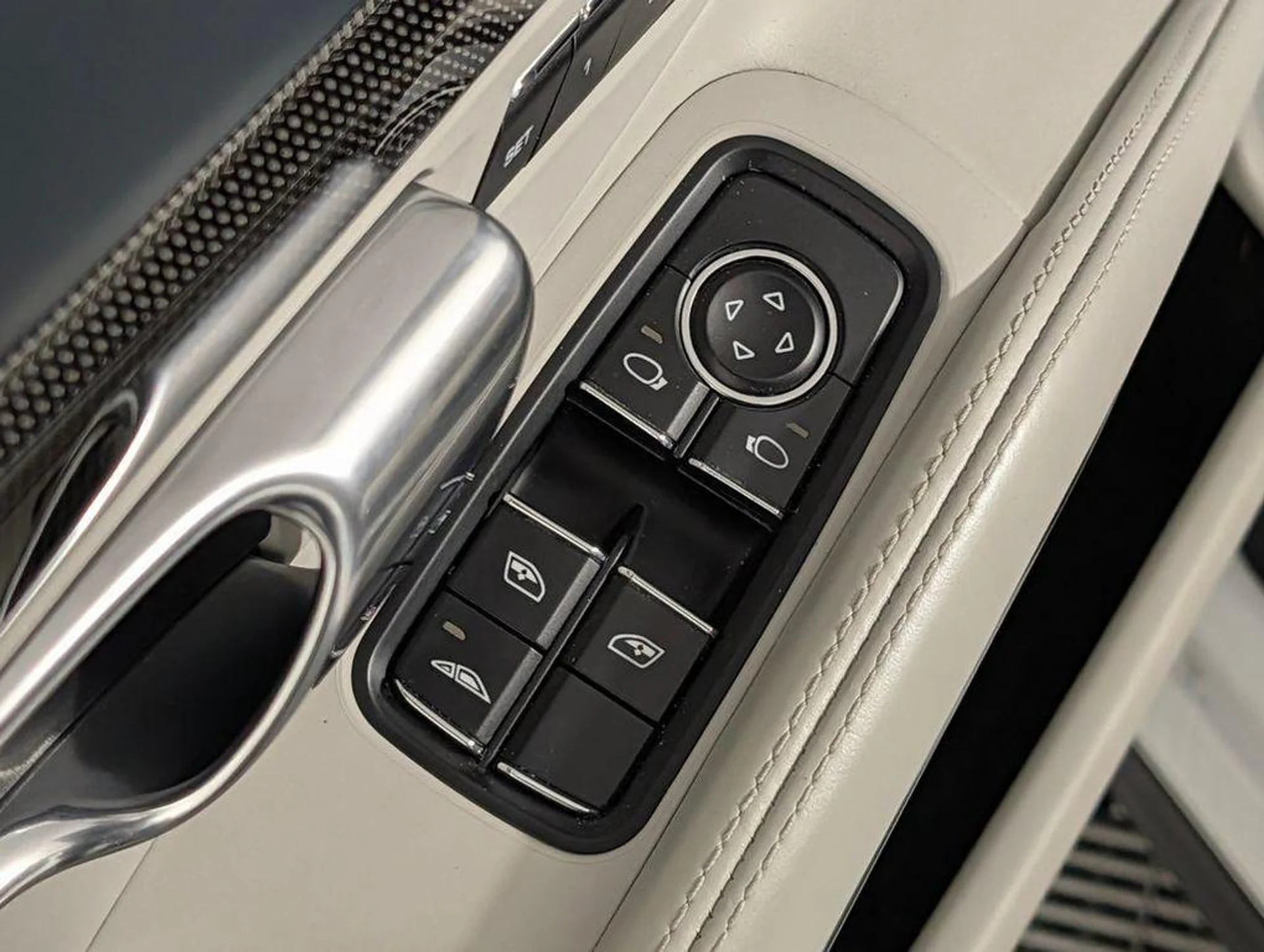 mph024_4280655918_VP_8s_Sl_Lfv8cq_DG_Ig_K1b3_o_FSH_Ug_c540090fc4