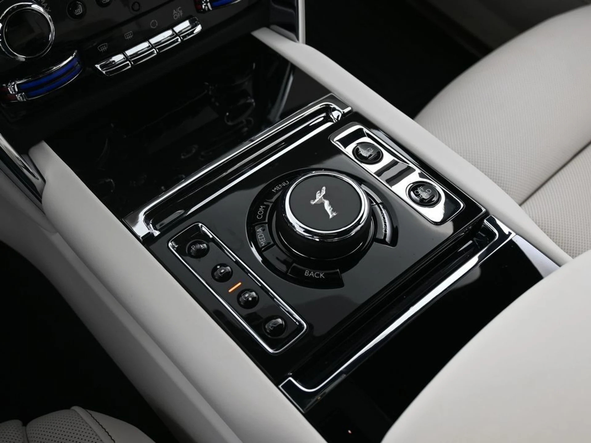 mph024_4285846371_image_24_2aea5f96f7