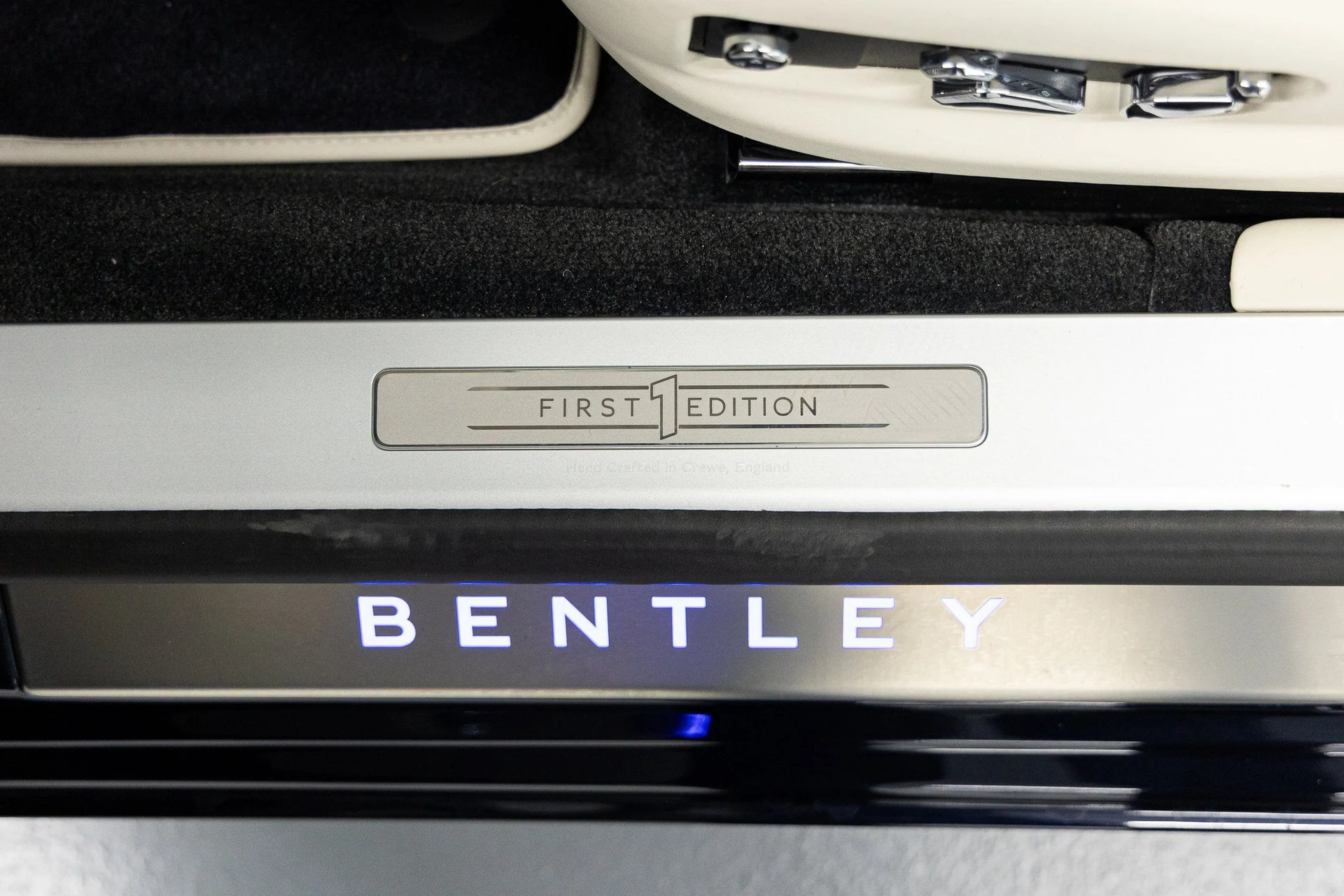 mph024_4293604732_e41b642b8ef517cd757ccfe9f9cae656x_f5761610a5