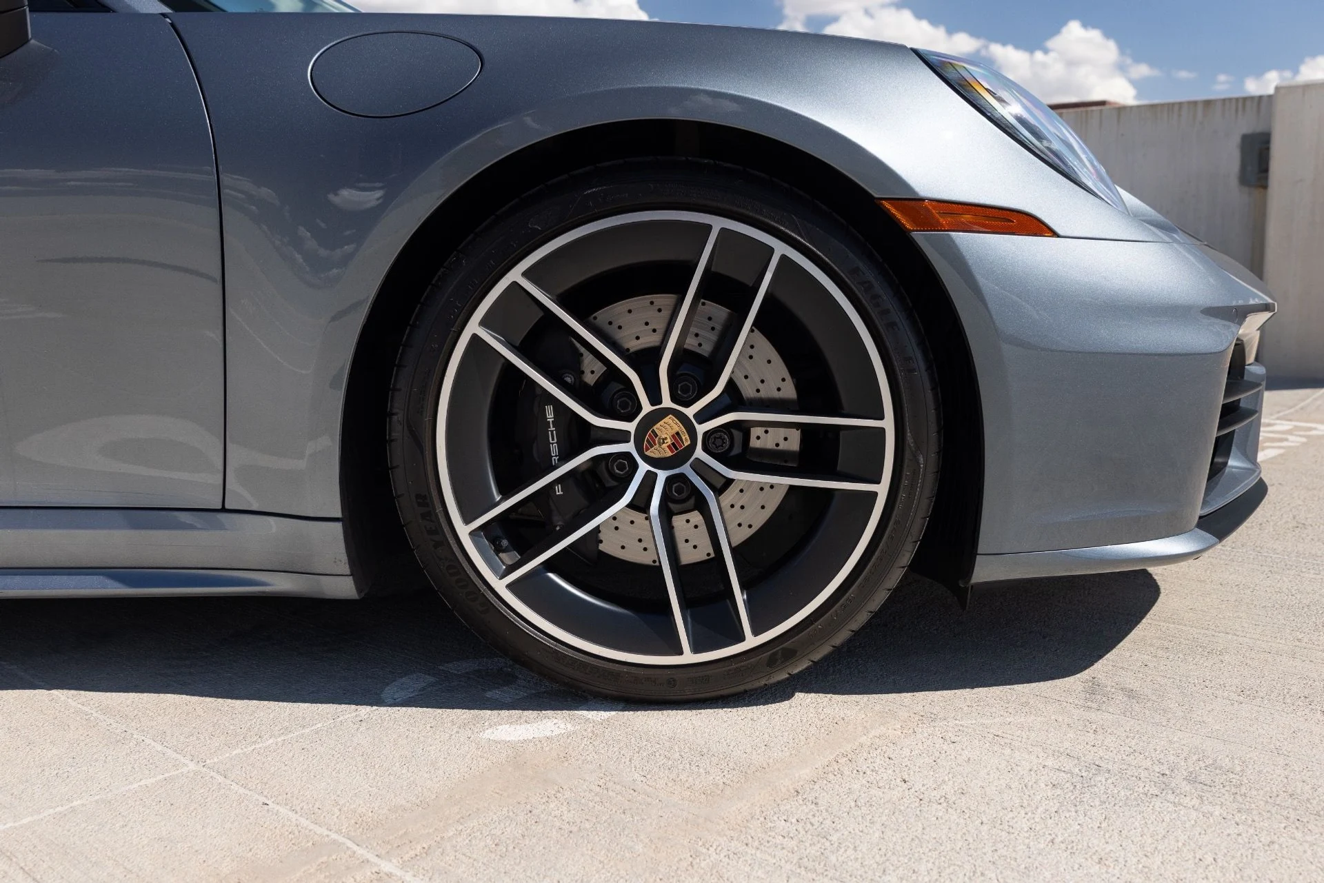 mph024_431403251_Used_2025_Porsche_911_Carrera_T_1789434044_a3ce83c21b