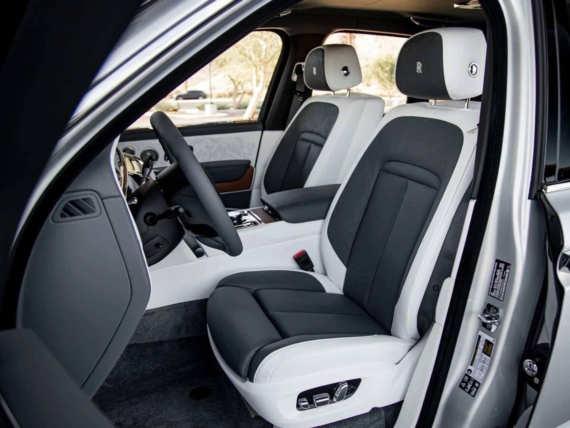 mph024_43177307_25_7890b04cb3