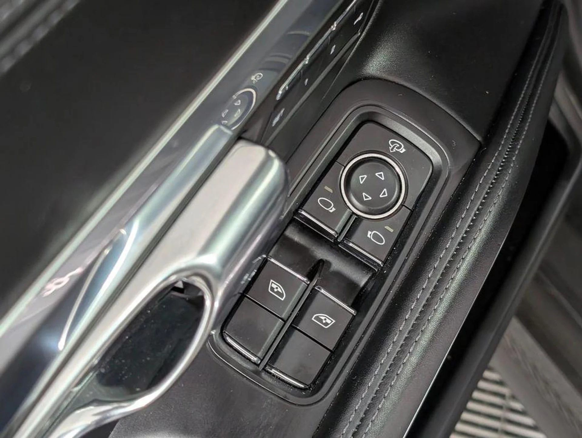 mph024_437032276_Avcvtata_0c5_M_Qn_Dl7q_9_BRK_6_Ow_9641c8526a