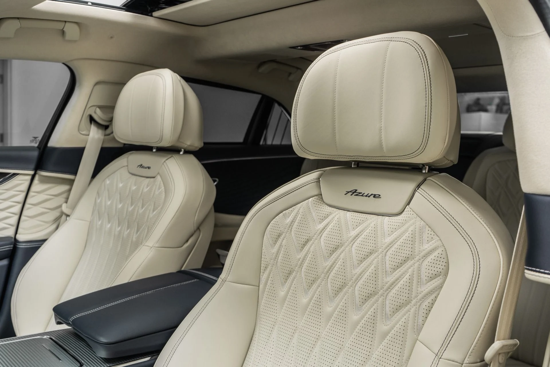 mph024_444961154_Used_2026_Bentley_Flying_Spur_Azure_Bang_and_Olufsen_Audio_Mulliner_Driving_Specification_1778702450_955d4e681a