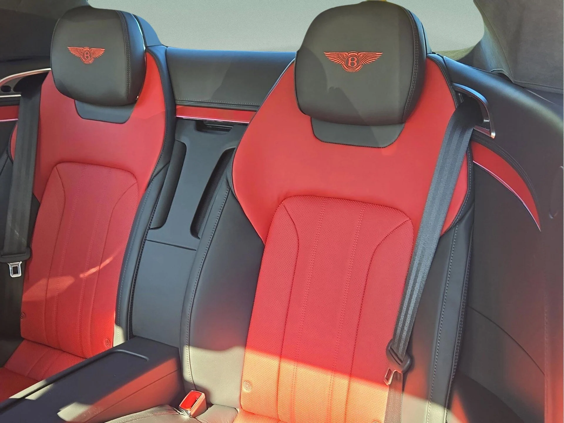 mph024_457359239_a2a4cdcf5d801191028cd09cdb7195d5x_3d8178b707