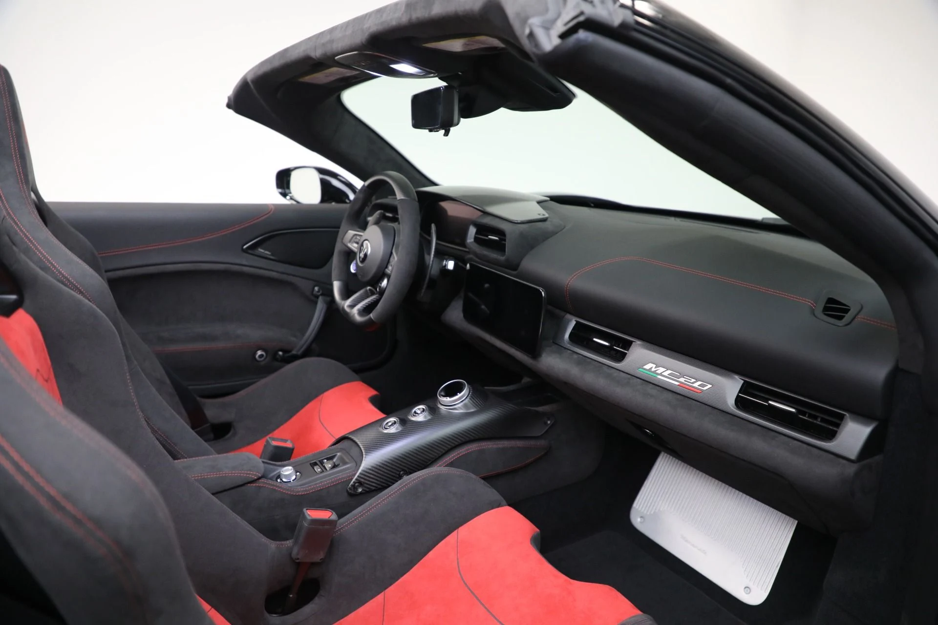 mph024_458337685_New_2024_Maserati_MC_20_Cielo_1761319230_d4df7753c6