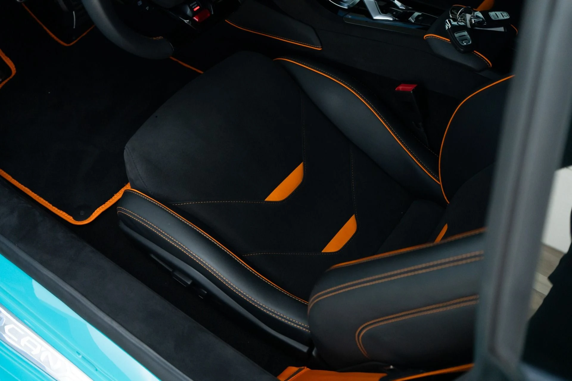mph024_458412714_Used_2023_Lamborghini_Huracan_Tecnica_1786574624_f16ee2160a