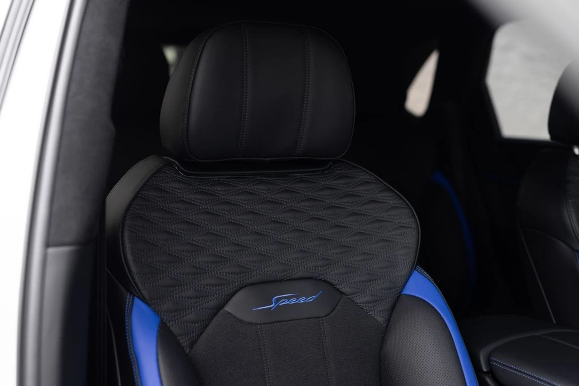 mph024_462386874_37631f530bcf1319f9e84e7d675dcc37x_1ea2bdab01