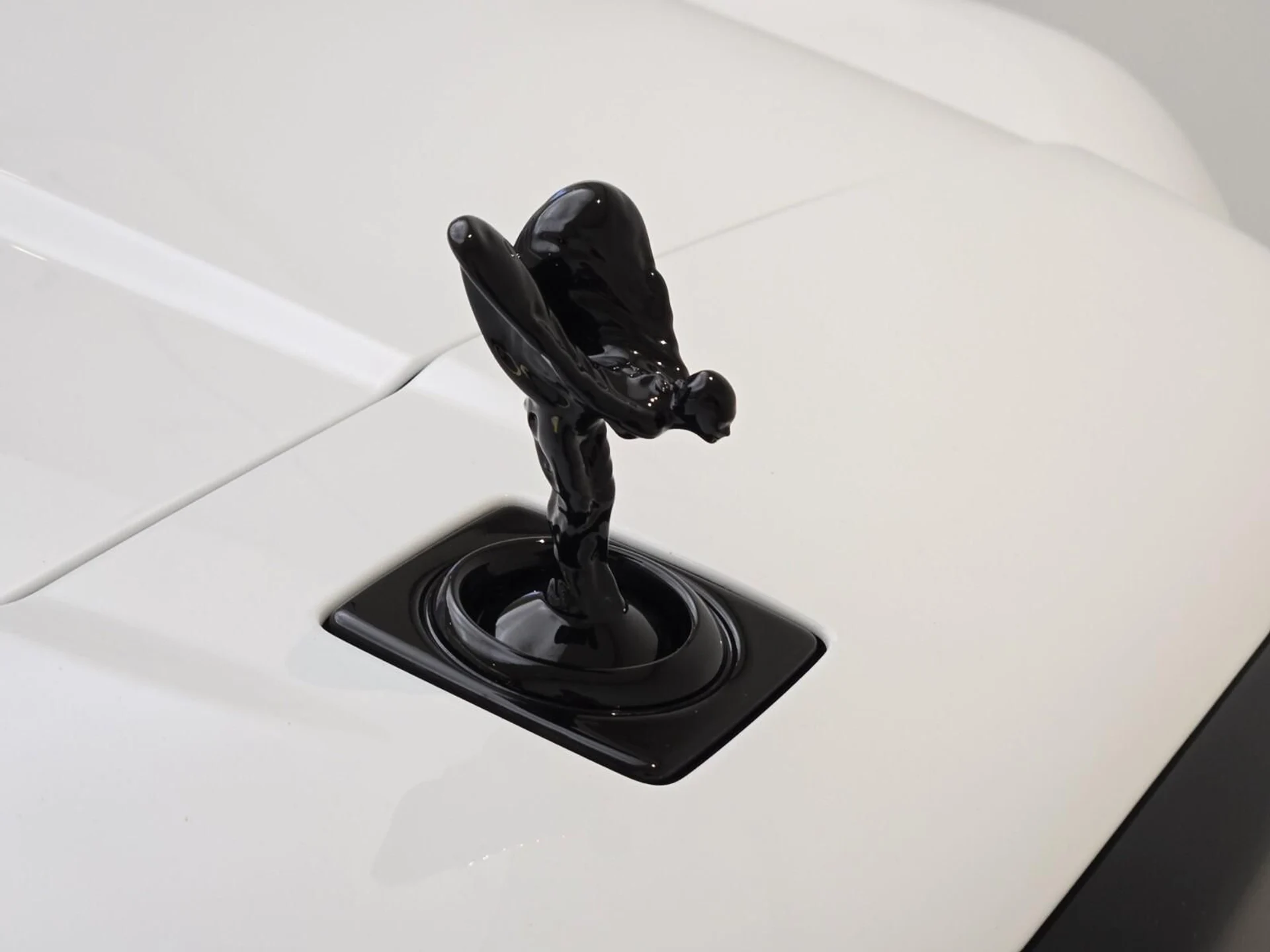 mph024_466651348_Used_2021_Rolls_Royce_Cullinan_1761977970_65020111fd