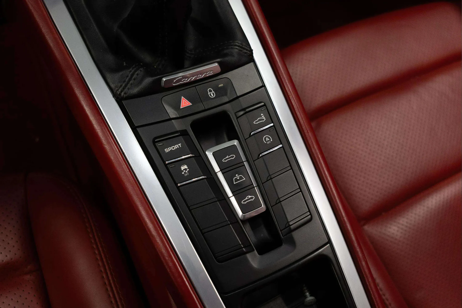 mph024_468066703_b534cbb2_fa69_4761_85b9_63f26ee180a1_201220_Porsche2091120_Carrera2028_WP_0_CA_2_A96_CS_14062929_24_8e631a1c38