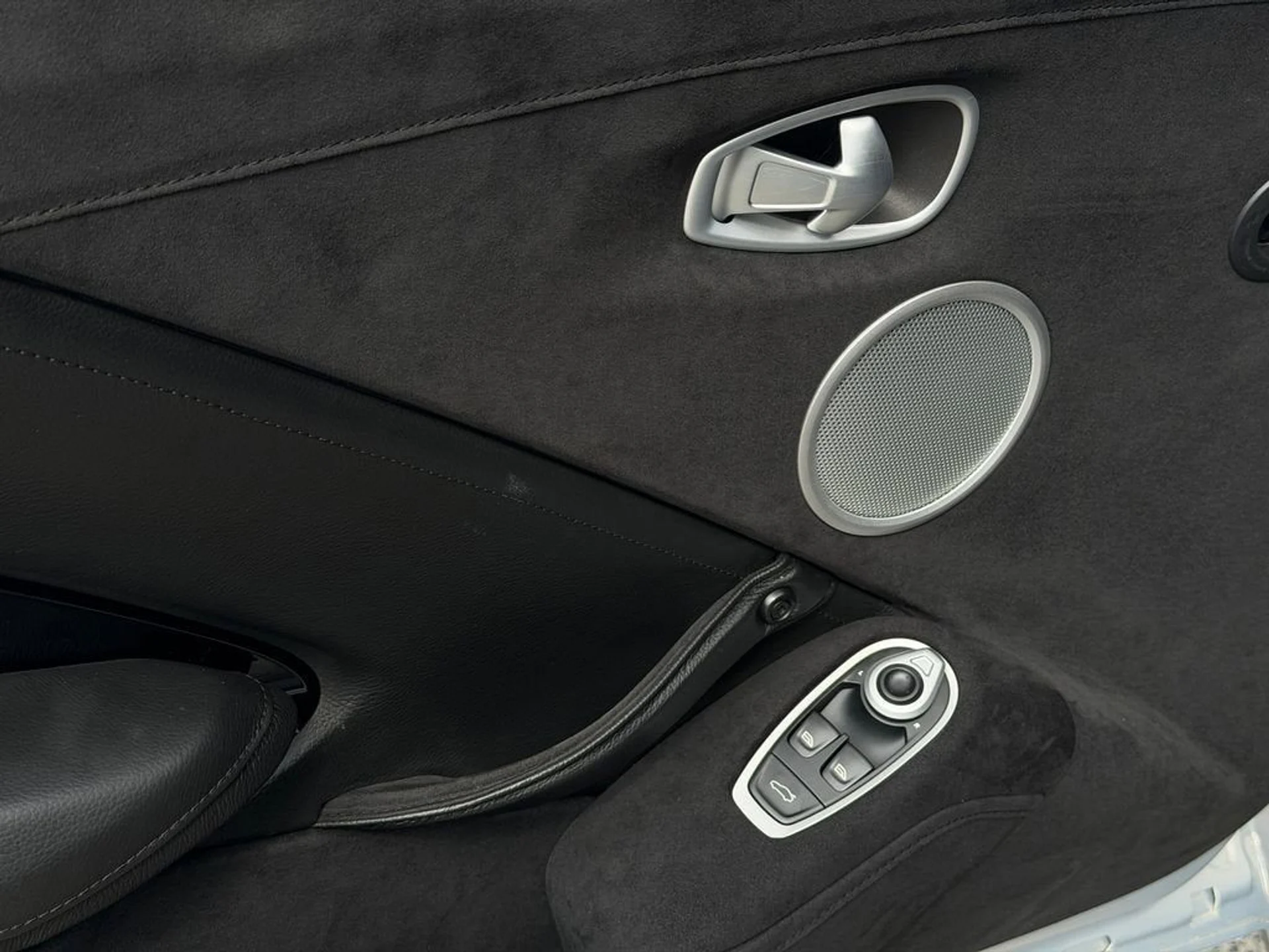 mph024_472100553_e4b04d89add9492a9d2157a6bfafe580_5e49b5fbc3