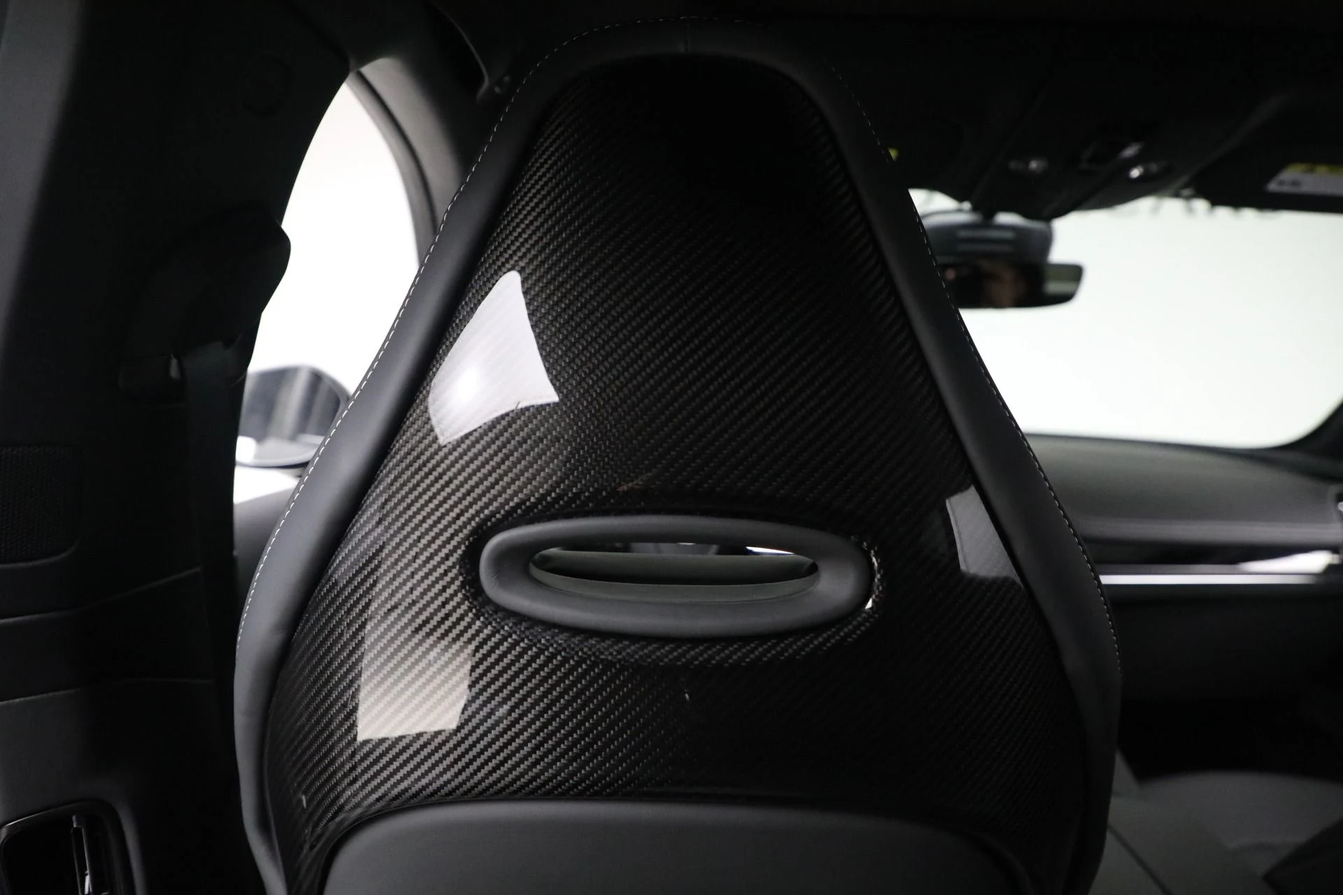 mph024_472597502_New_2025_Aston_Martin_DBX_707_707_a1d0eff5c9
