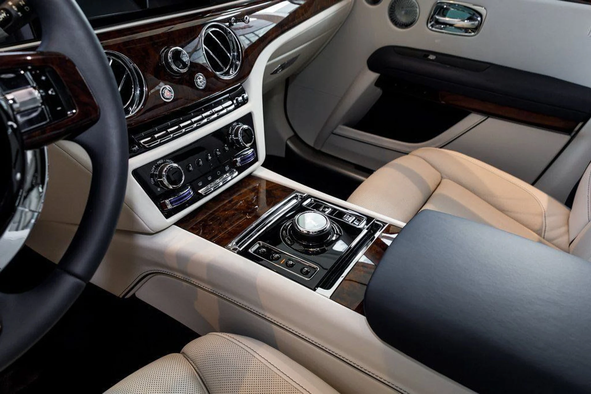 mph024_47306829_f0020a82791228e5a22e5c1b2620b99e_93d87b3ca7