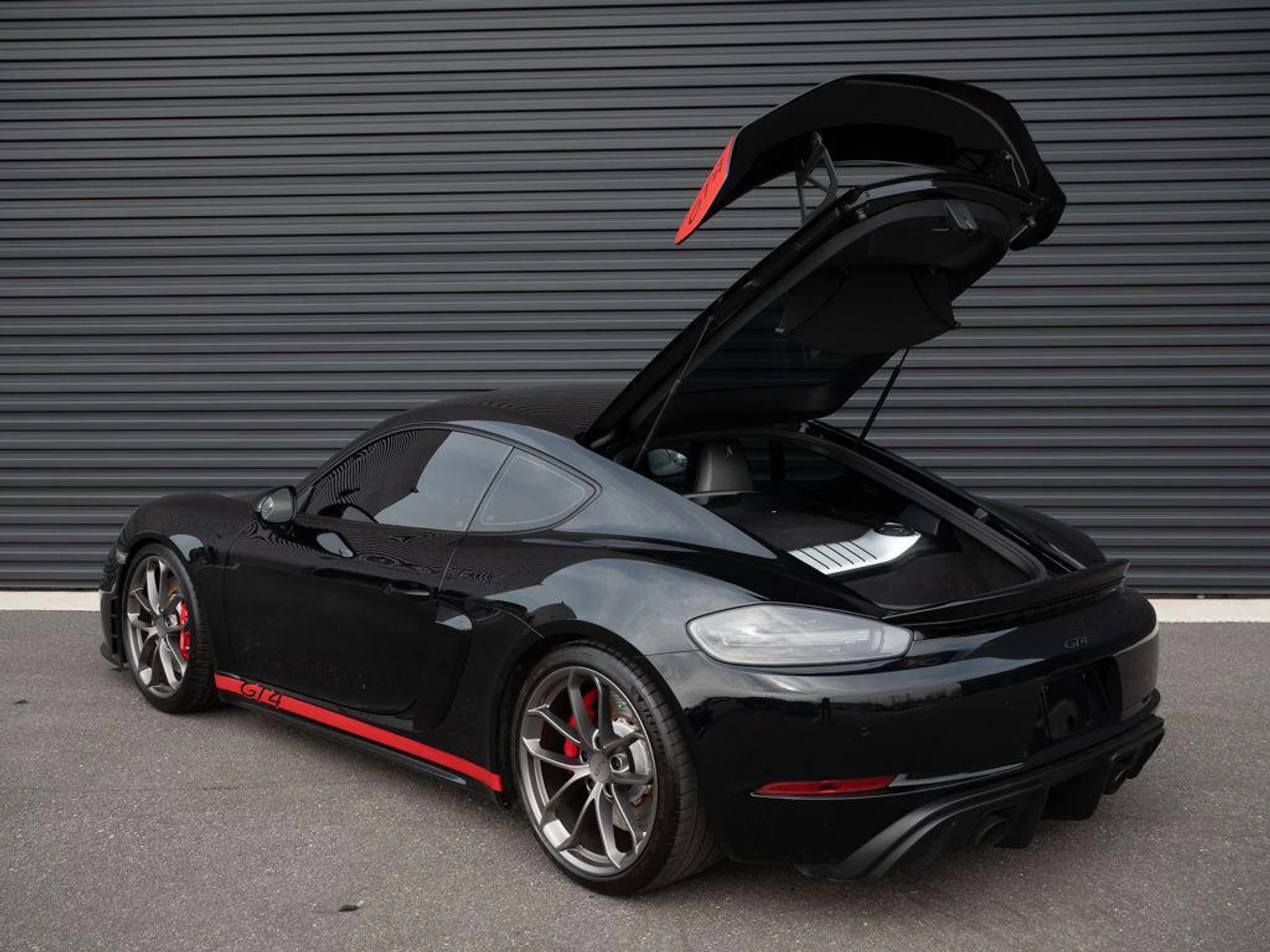 mph024_476511874_Iz_Im_O_Im_D2s3_Lw_B1j_SVT_3emd8g_Mk_6ca105282f