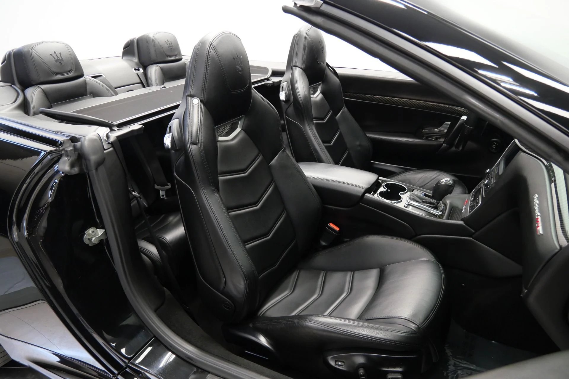mph024_482895045_Used_2013_Maserati_Gran_Turismo_Convertible_MC_Carbon_Fiber_Interior_Trim_Great_Sound_1773764089_1dd684badf