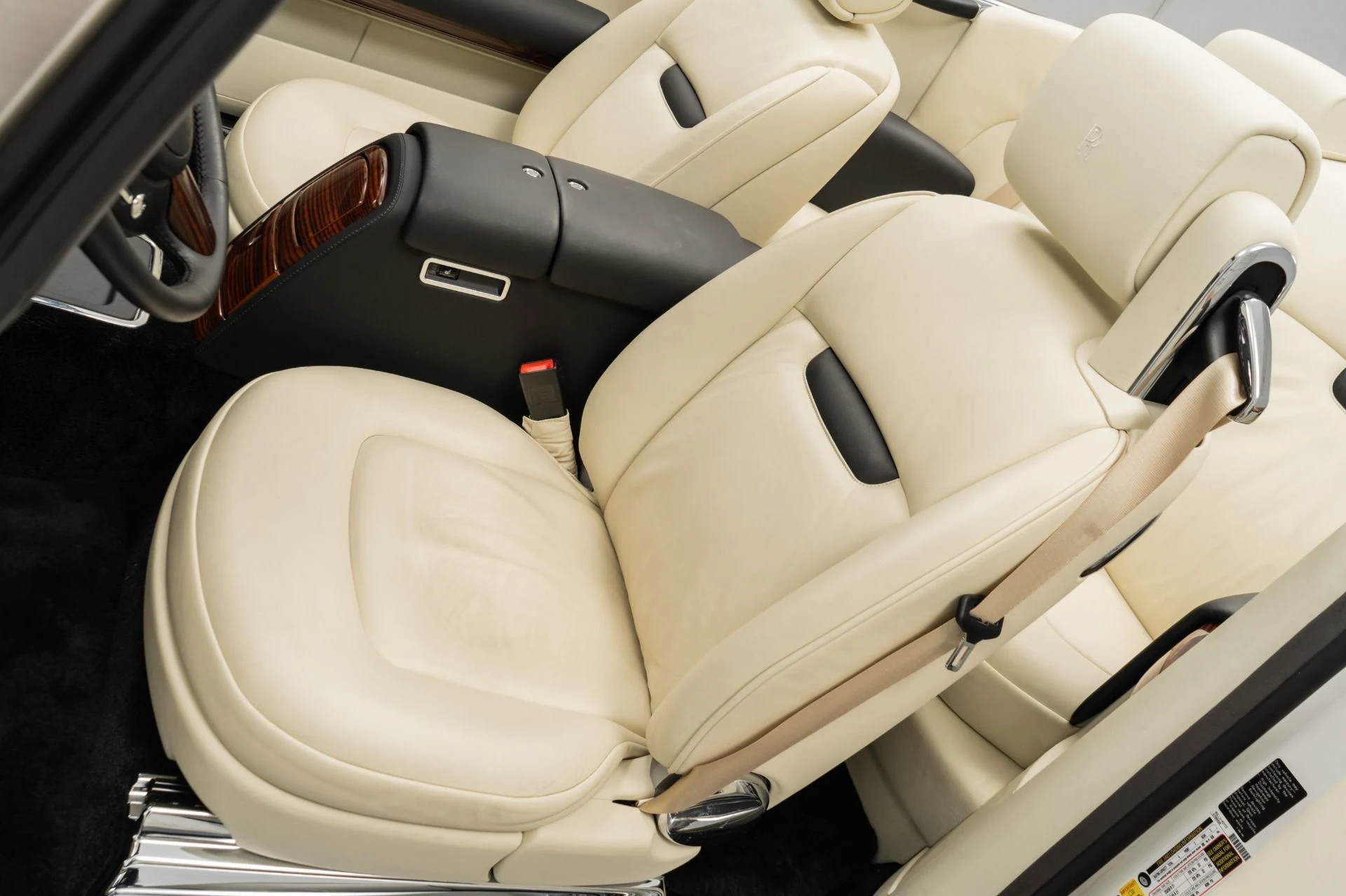 mph024_491885923_Used_2008_Rolls_Royce_Phantom_Drophead_Coupe_Teak_Decking_Stainless_Bonnet_1780339567_8ce4ba7e98