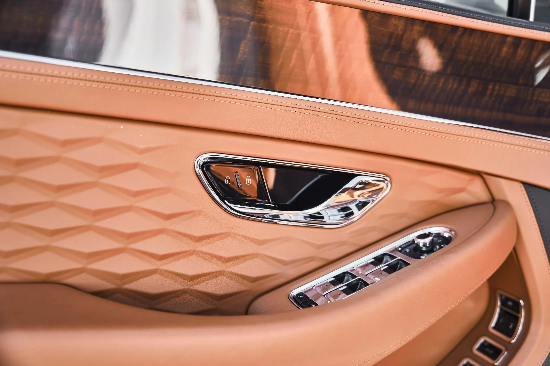 mph024_492727465_Used_2025_Bentley_Continental_GT_Speed_1775343845_8c61d2ab81