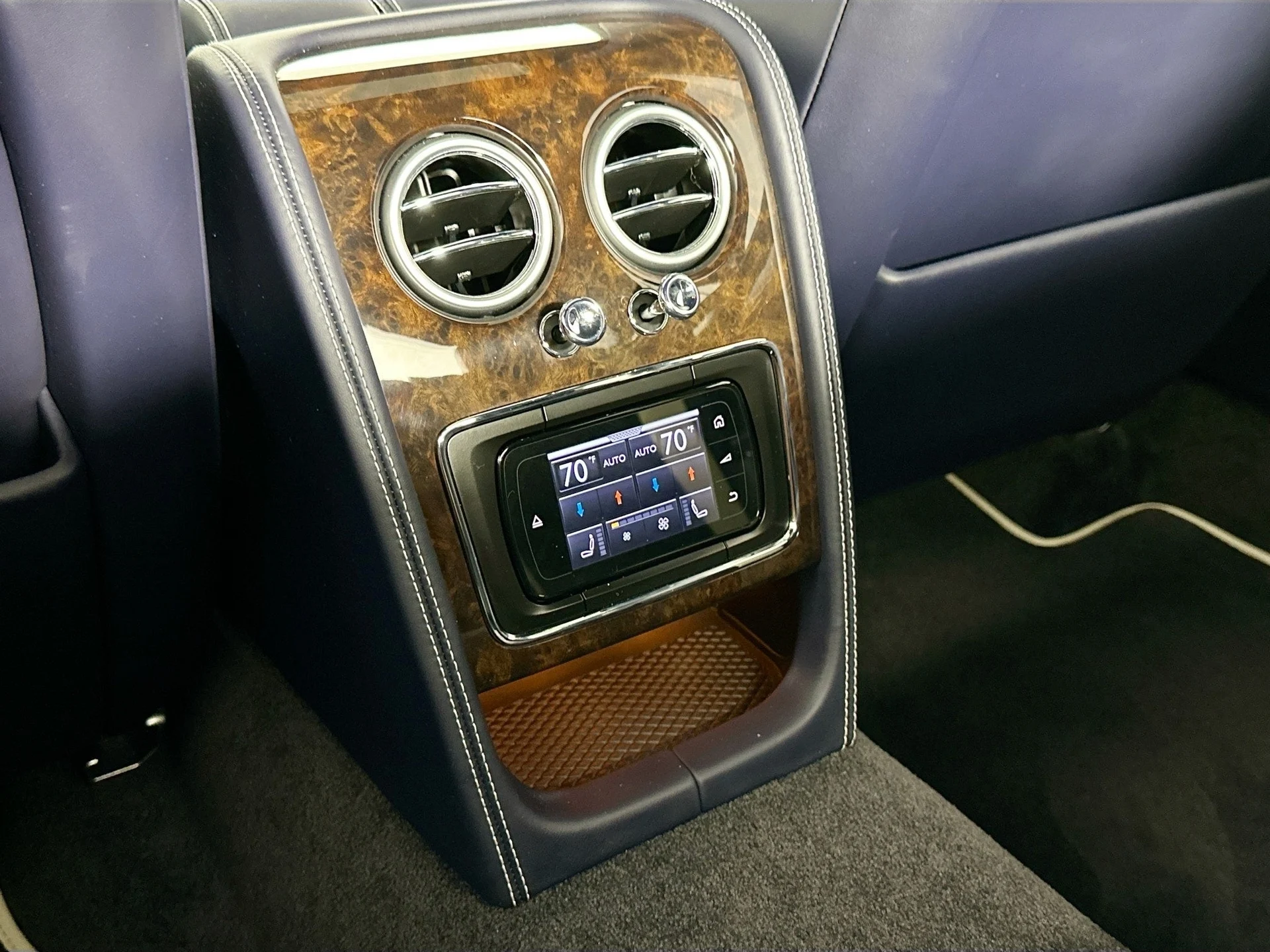 mph024_494891153_25_2719f429d1