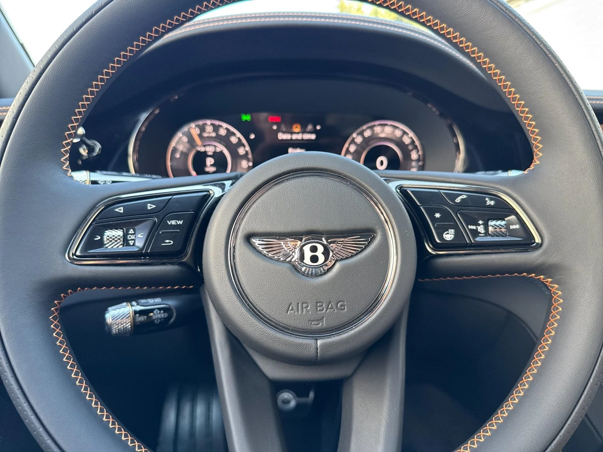 mph024_50593895_New_2025_Bentley_Continental_GTC_1760603919_8471c8845c