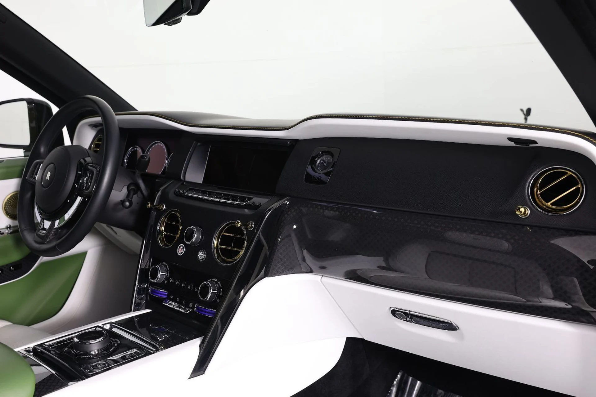 mph024_509968349_d19c5301f8c019d8d3019d33681faa96_77afac5732