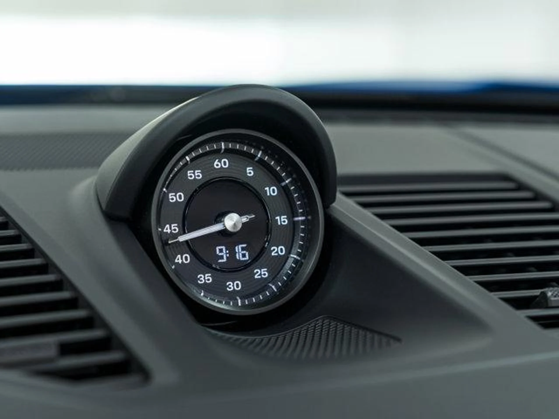 mph024_510518014_E1_Yr20bmr2ueed_Knii4l_QUB_Hq_Ds_5a41b3d7e8