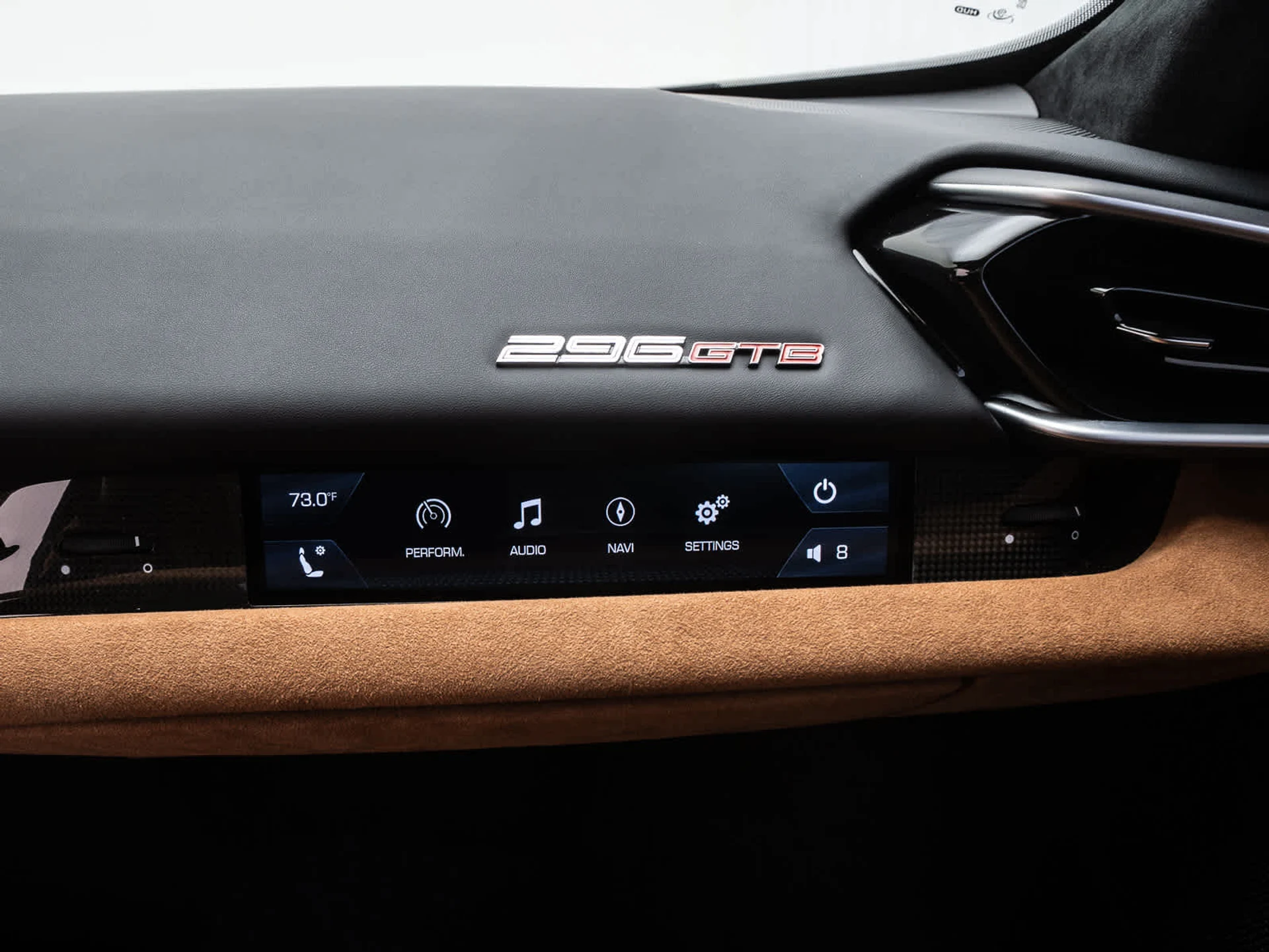 mph024_512239766_9adb7ea378f7de01425038bff3b87efex_e08a662d4d