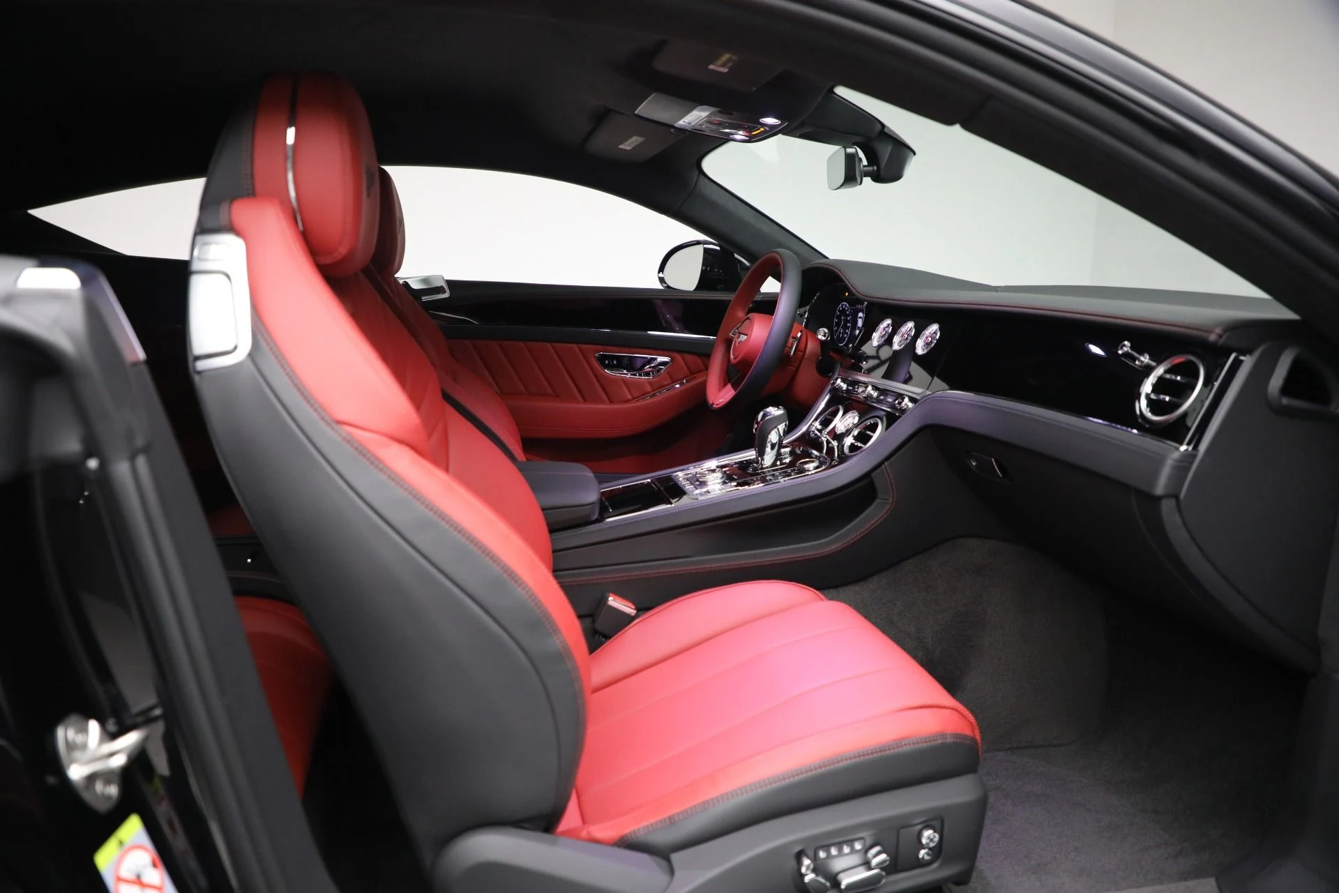 mph024_520093503_Used_2024_Bentley_Continental_GT_Edition_8_1761169449_fbb27ee14b