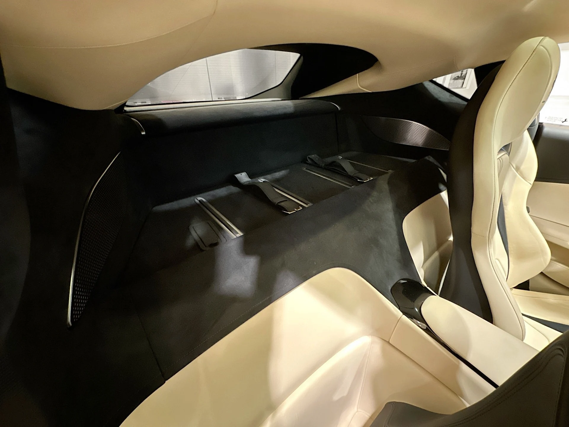 mph024_523394993_25_e60548f10a