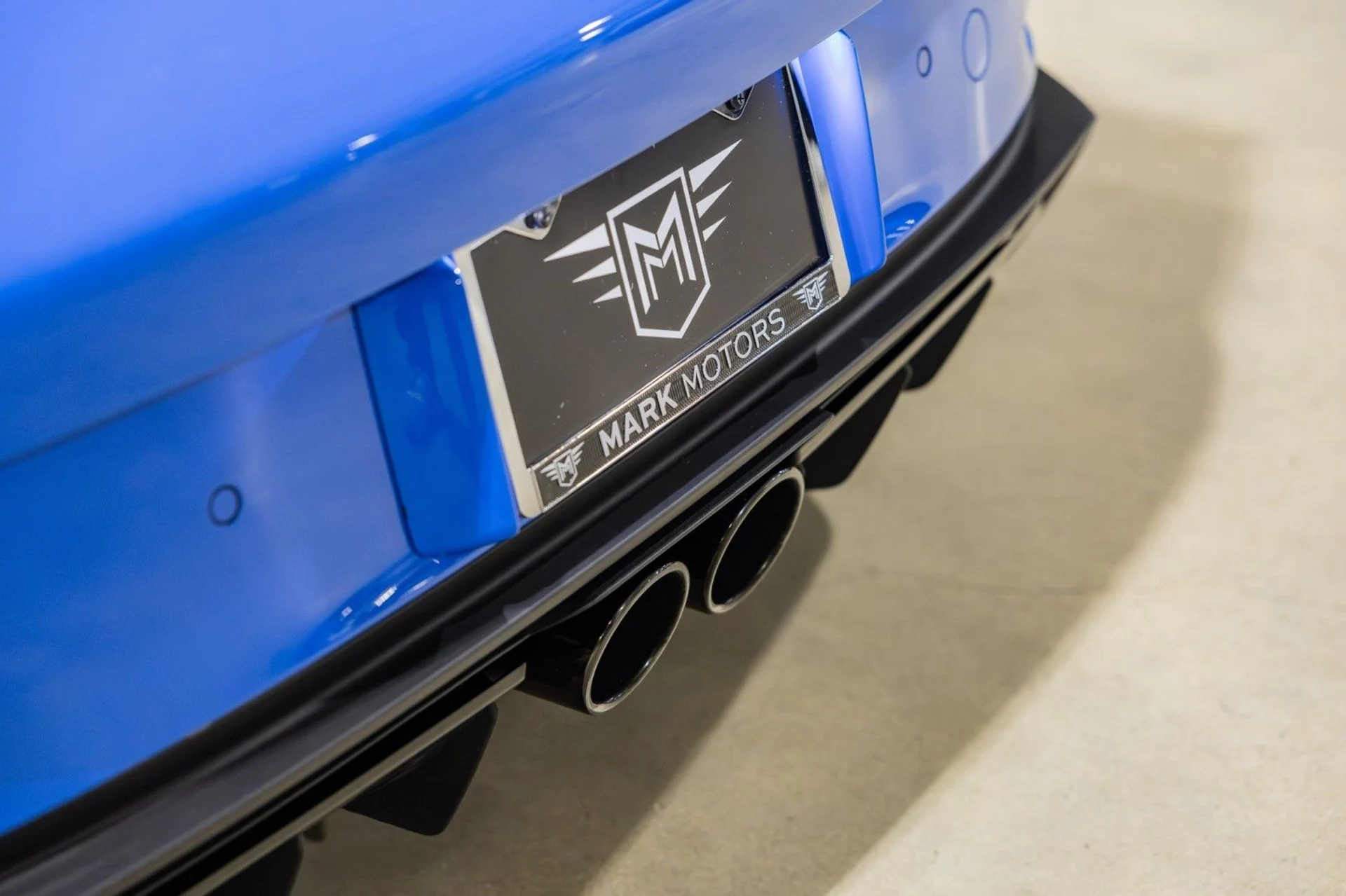 mph024_524355909_1w_b1fca0fe94