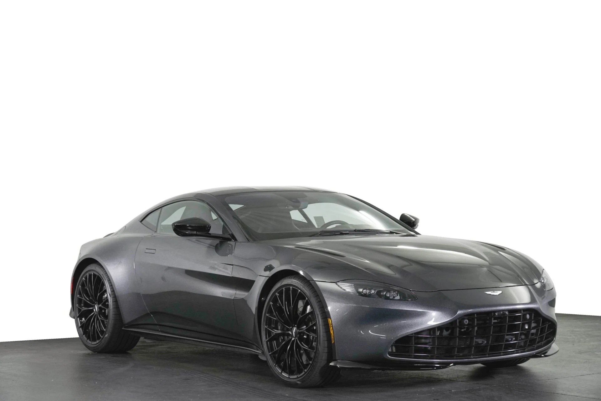 mph024_527476673_Used_2023_Aston_Martin_Vantage_1779907330_29a0819b41