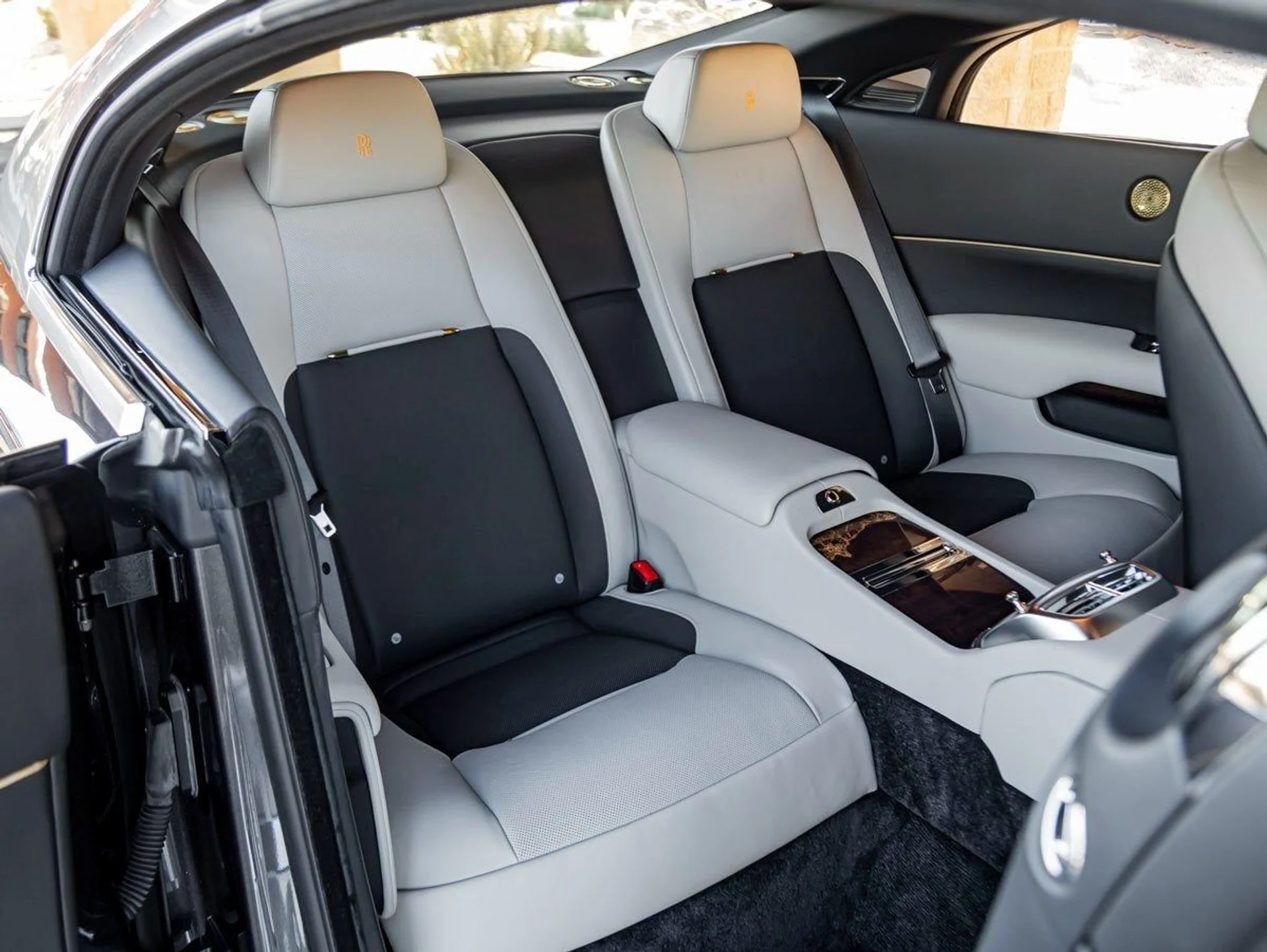 mph024_533047922_25_8919336c4b