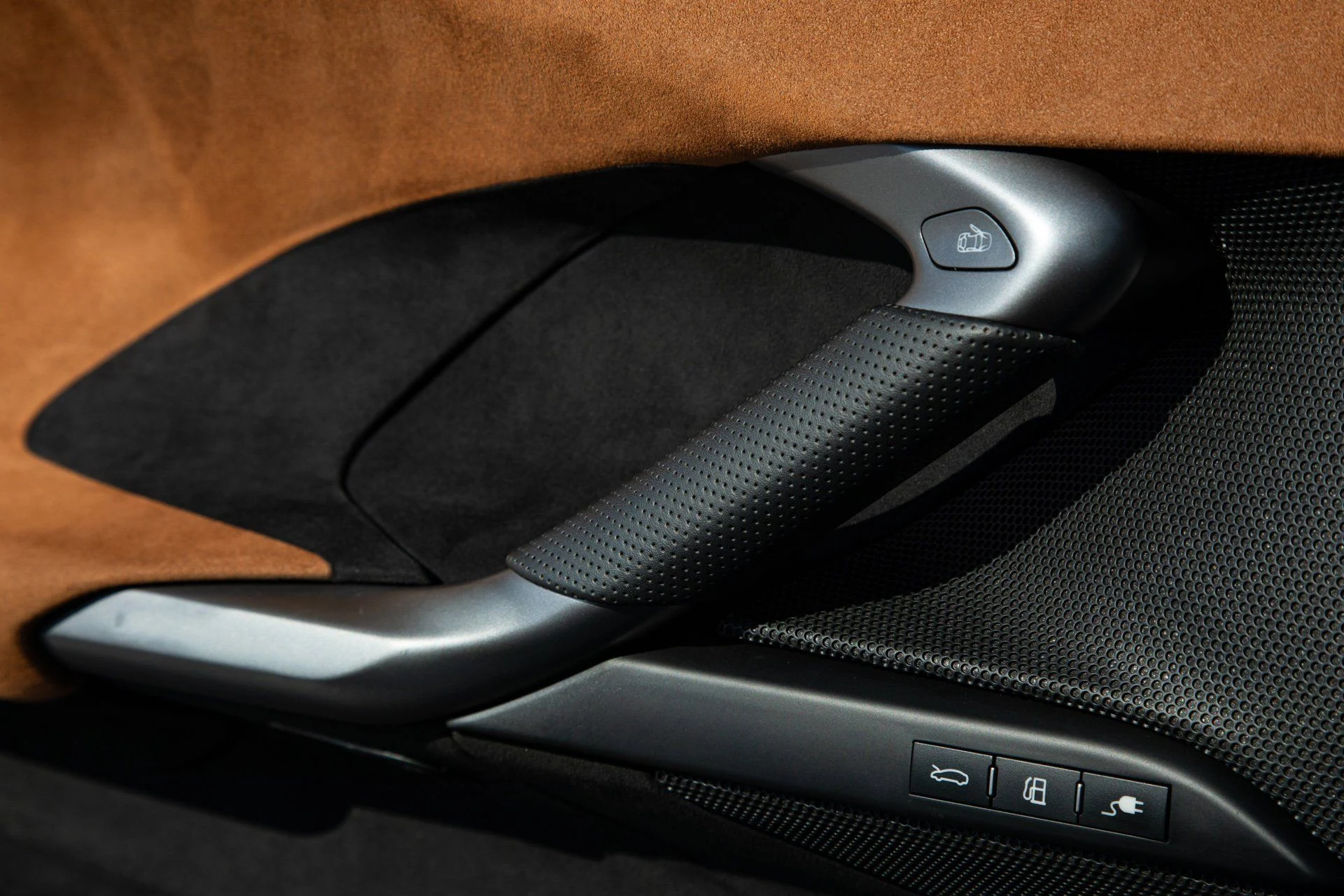 mph024_535645469_5dd3827efa2ecae0eb4d44449b465da6_1218cbe843