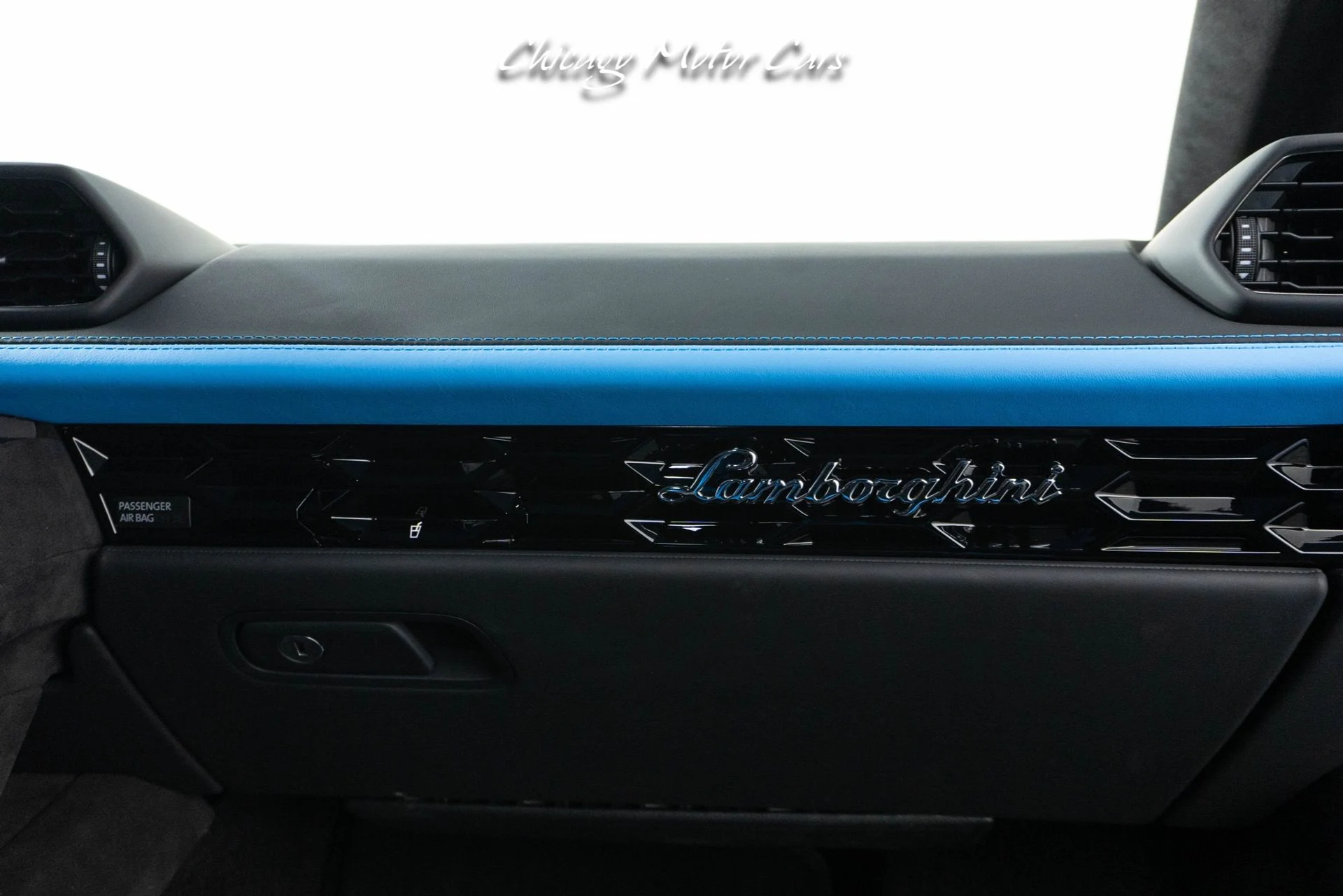 mph024_538864537_13323_p25_l_11aea84d22