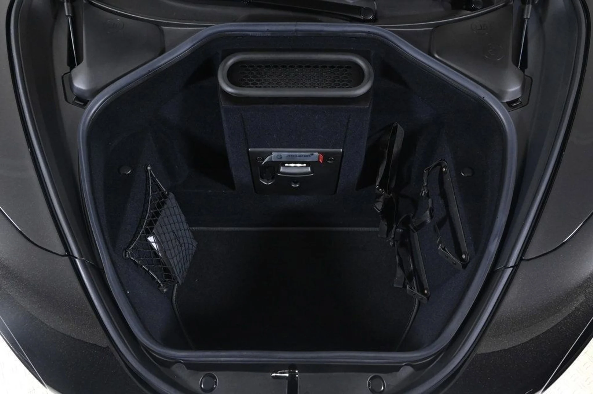 mph024_541670512_e02777fc69704eb0868caea01154f781_946f5df297