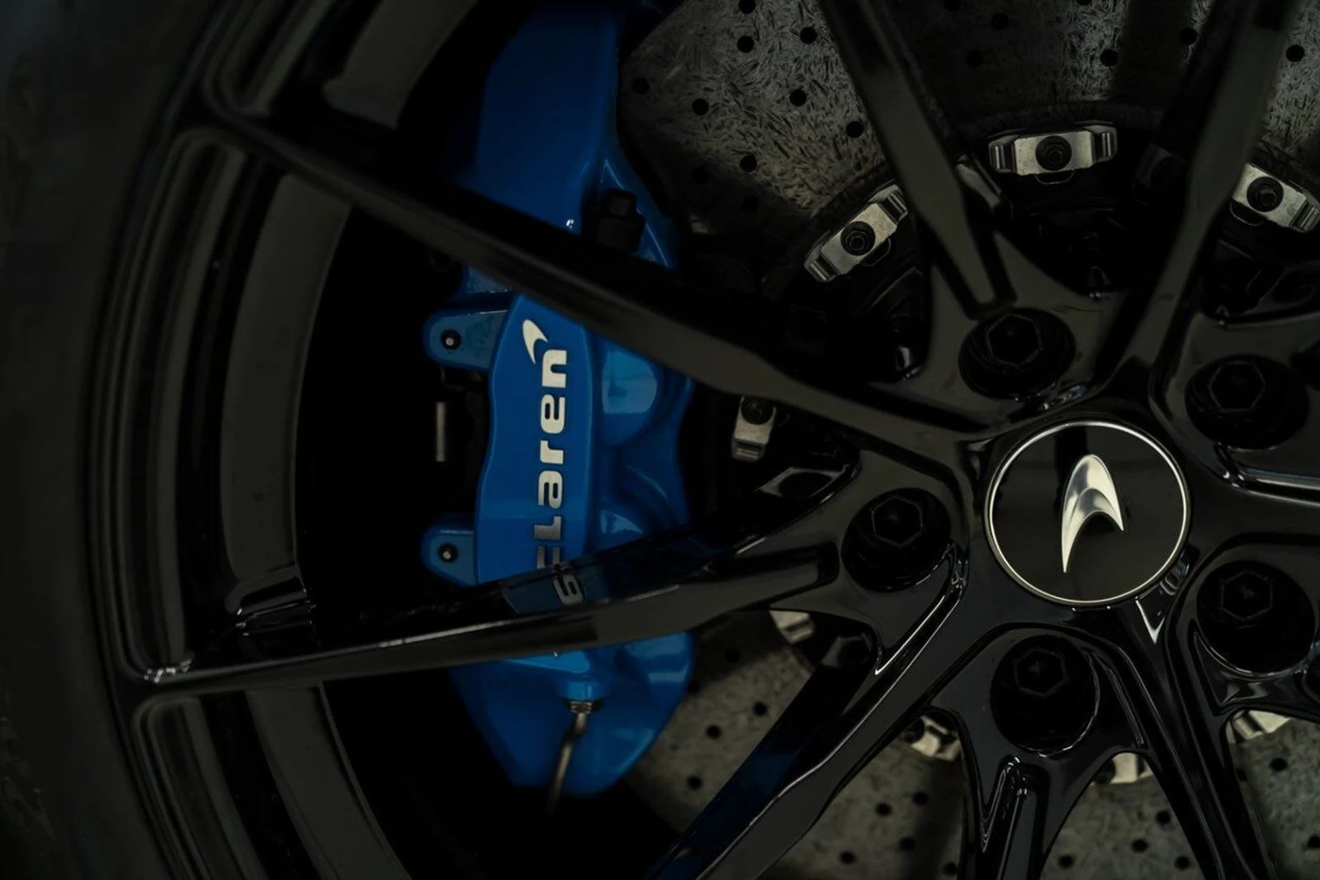 mph024_542967462_mclaren_600lt_2019_jpg_v_1758918548_27aad07f80