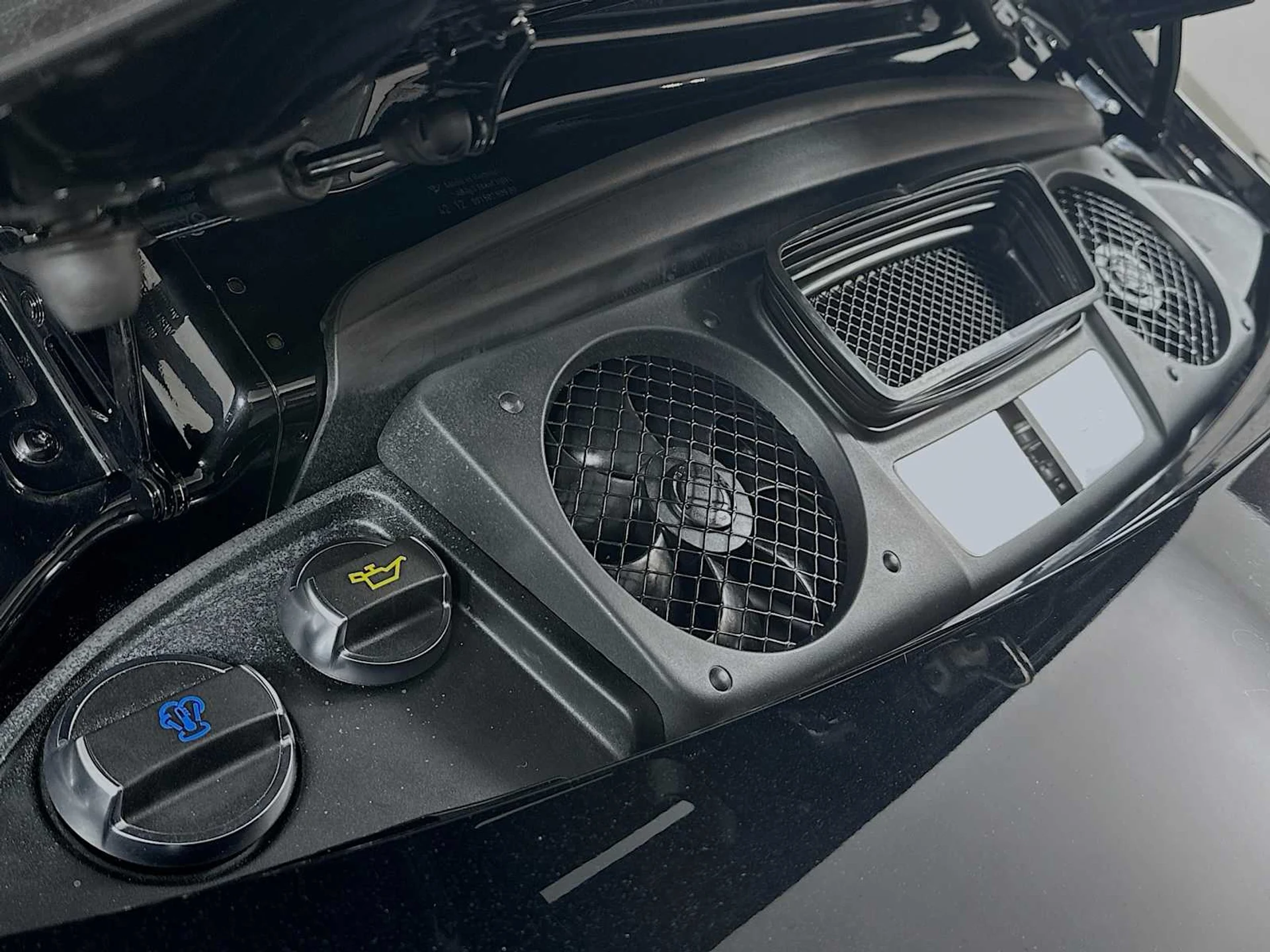 mph024_54338982_7018041ac90732a31c5747b77f7193be_9a3ddb6504