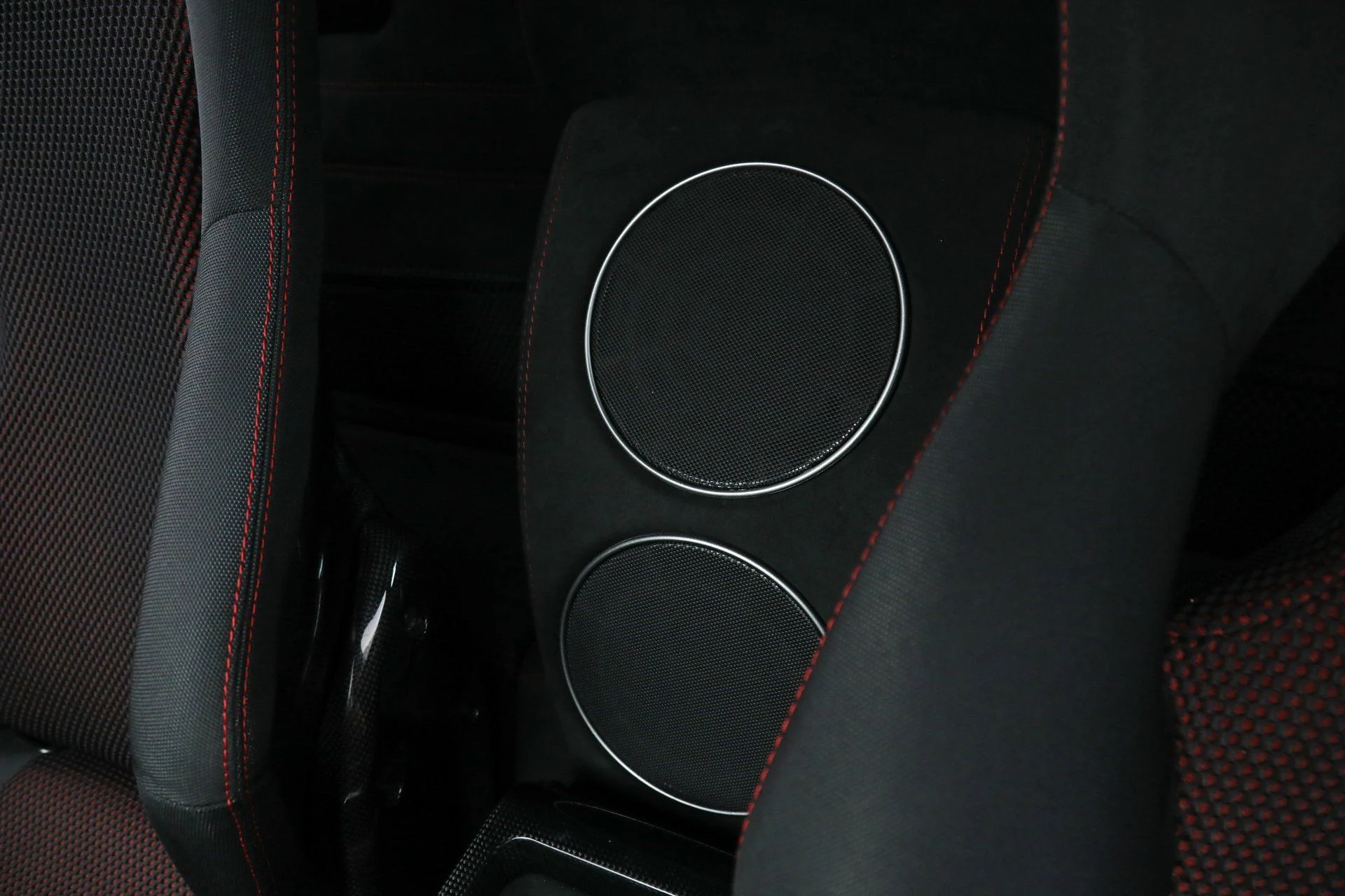 mph024_54640812_b99c2abe4b9cfb599f3cf348df5c1ed8_c57398bd67