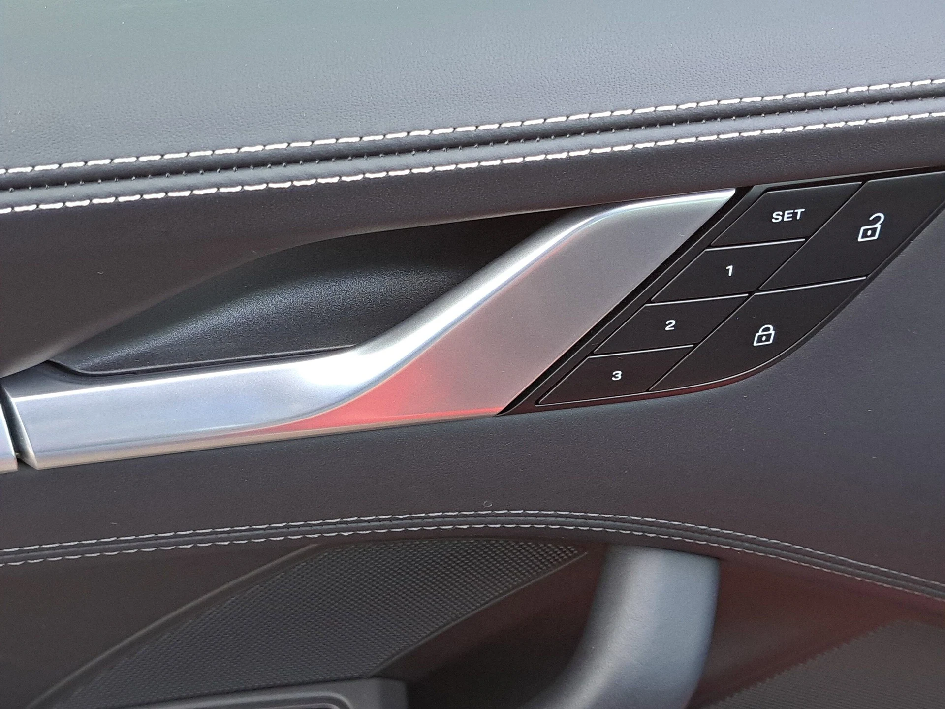 mph024_547627190_90434dafbde0db2d29a83407831f7f1fx_4ceb685d4a