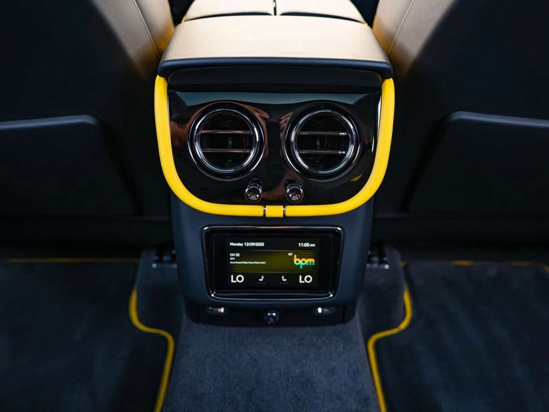 mph024_547866140_a5141165e8a917f4f4220db4eff572d0x_5ff9c8f536