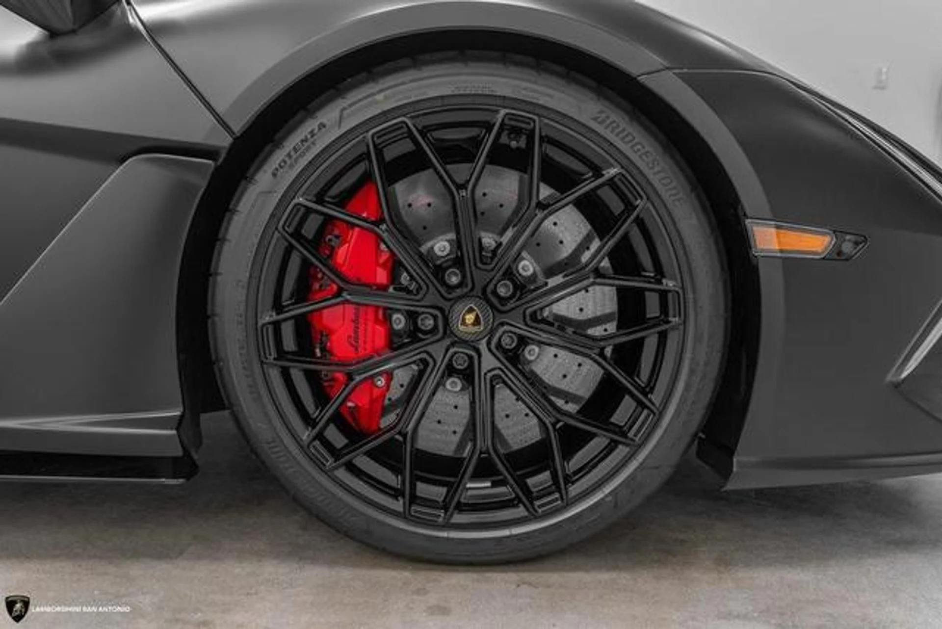 mph024_549344448_k_W7dg_o_Pz_JE_g_E5_Eg_UHPJYB_Zx_Z8_0475713ee7