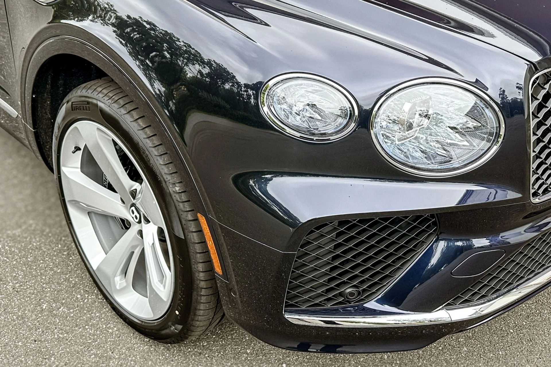mph024_554052960_New_2026_Bentley_Bentayga_V8_1784720366_624455032c
