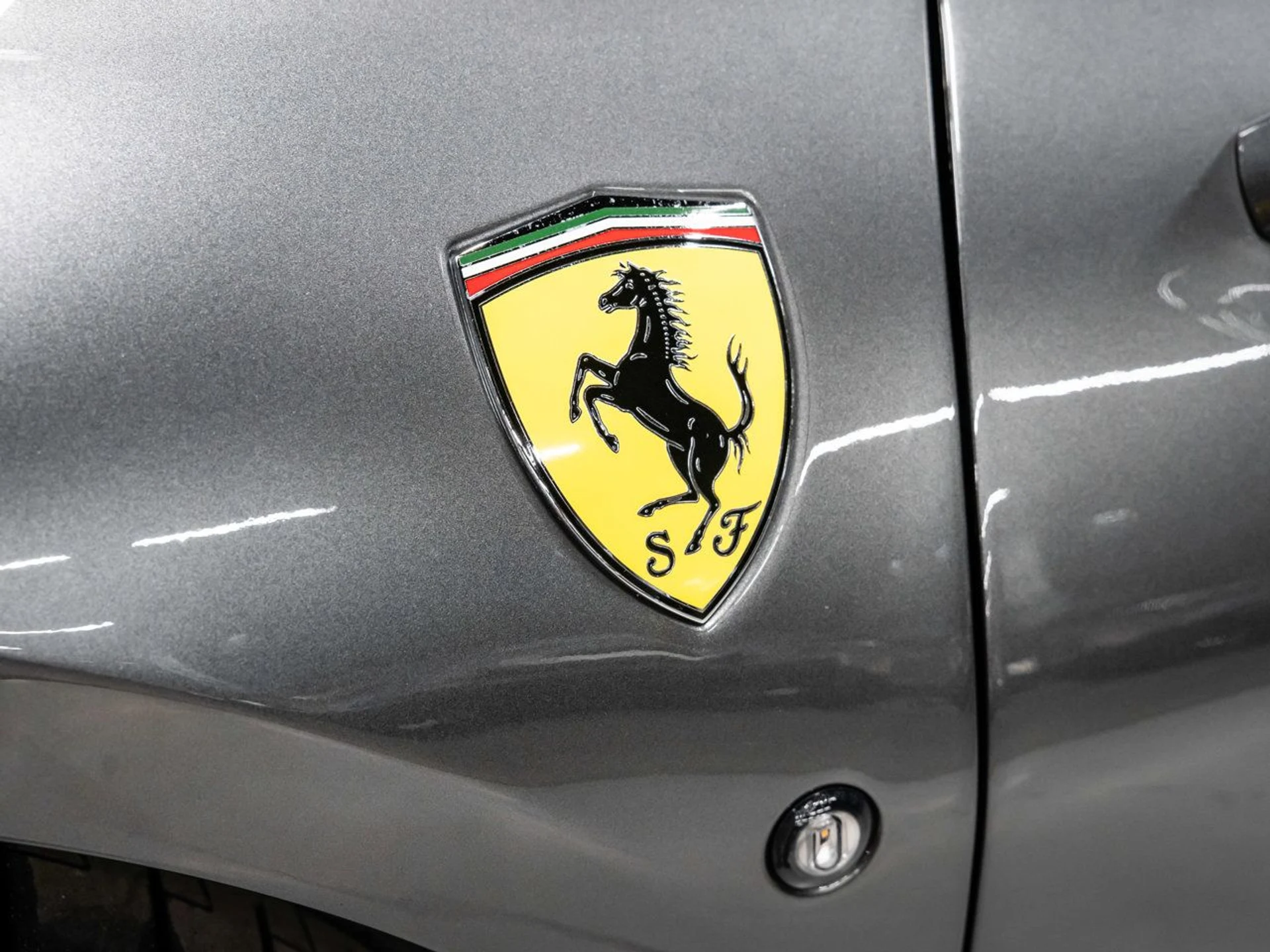 mph024_55635993_ferrari_f8_spider_2021_f3c6394a07