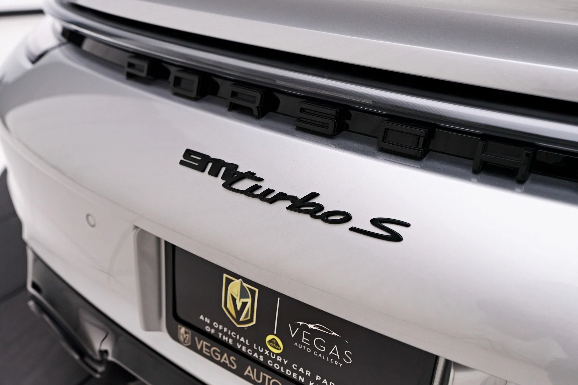 mph024_564733104_Used_2024_Porsche_911_Turbo_S_1754417049_ba74ce8cef