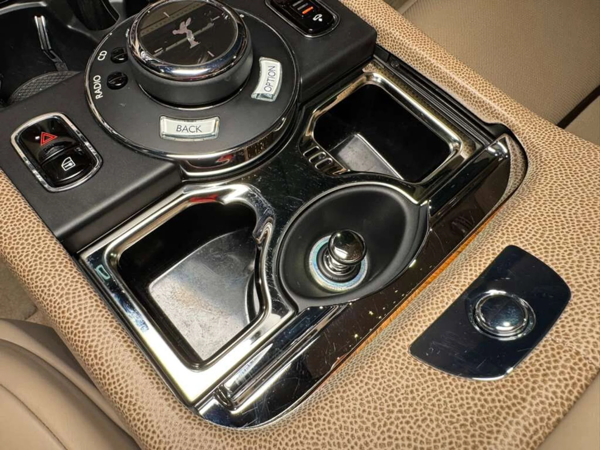 mph024_571958890_680d03bb383cb41f58d4d09d04dd5433_114a8b3949