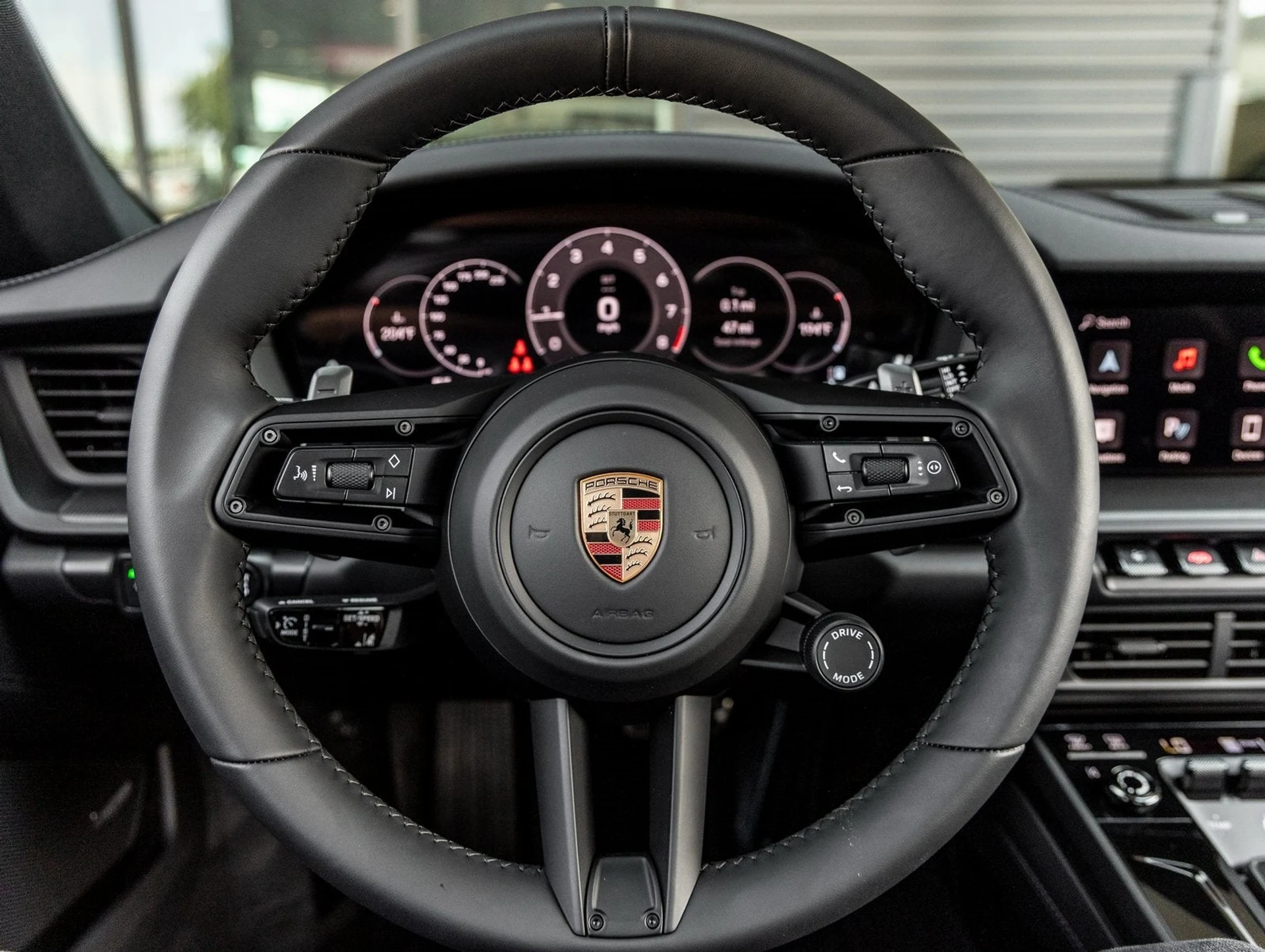 mph024_573044963_25_cdc9175d16